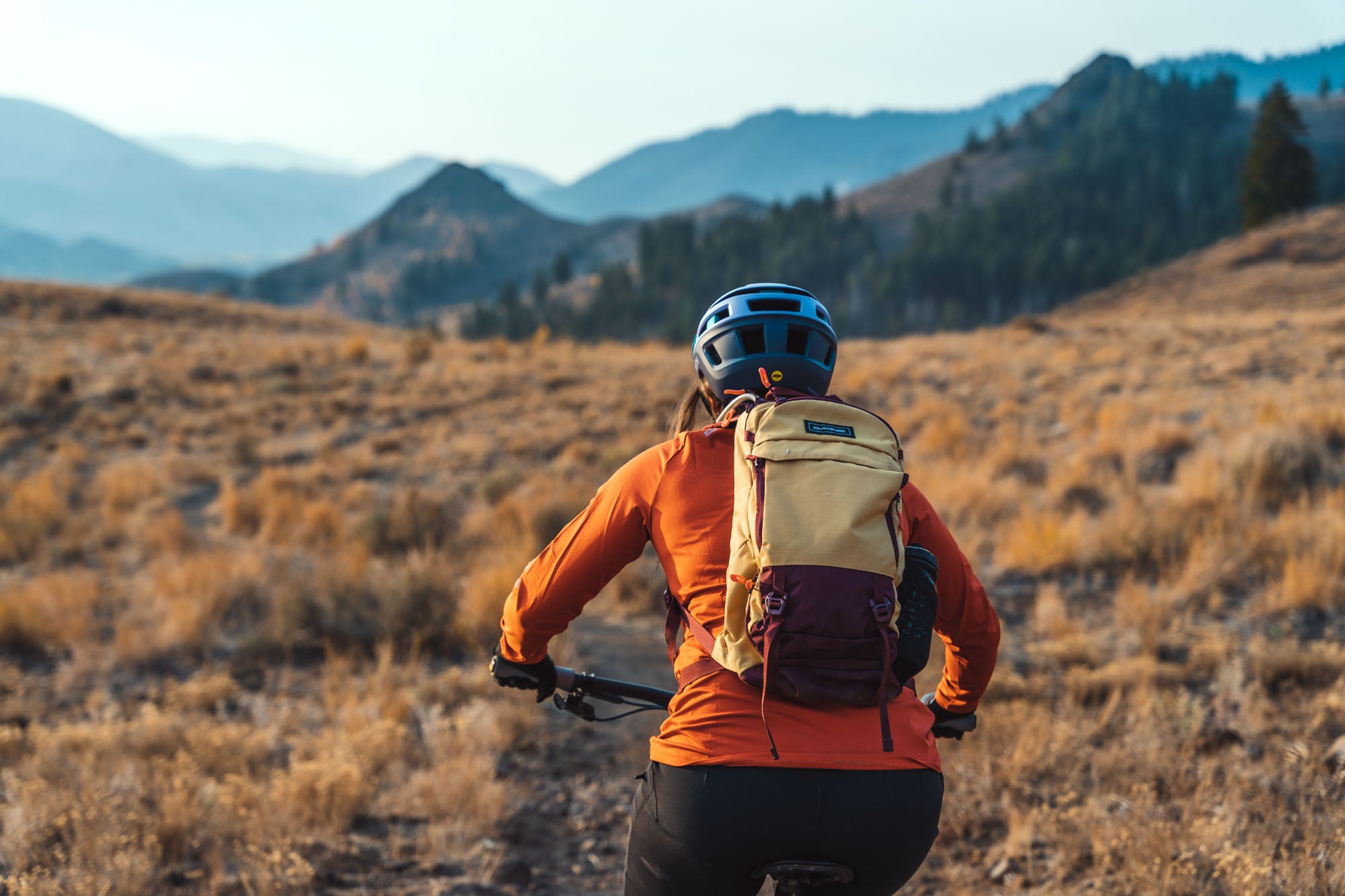 Syncline 12L Hydration Backpack for Women - Lightweight Cycling Water Pack with 2L Bladder, Breathable Mesh - Perfect for Mountain Biking, Hiking & Outdoor Adventures