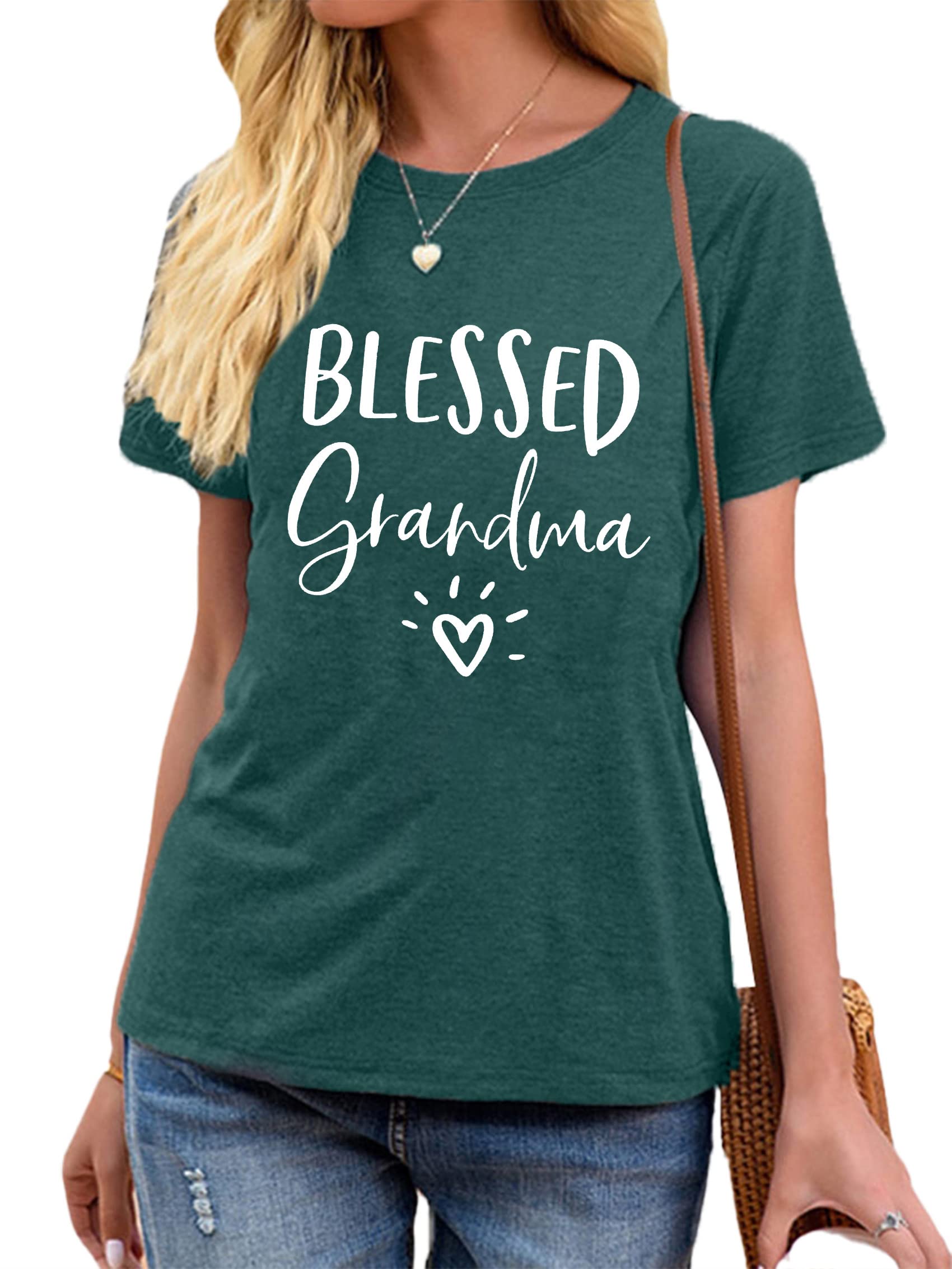 Blessed Grandma T-Shirt for Women - Heart Graphic Tee - Comfortable Cotton Top - Perfect Gift for Grandmothers (Green) - Ideal for Family Gatherings, Mother's Day & Birthday Celebrations