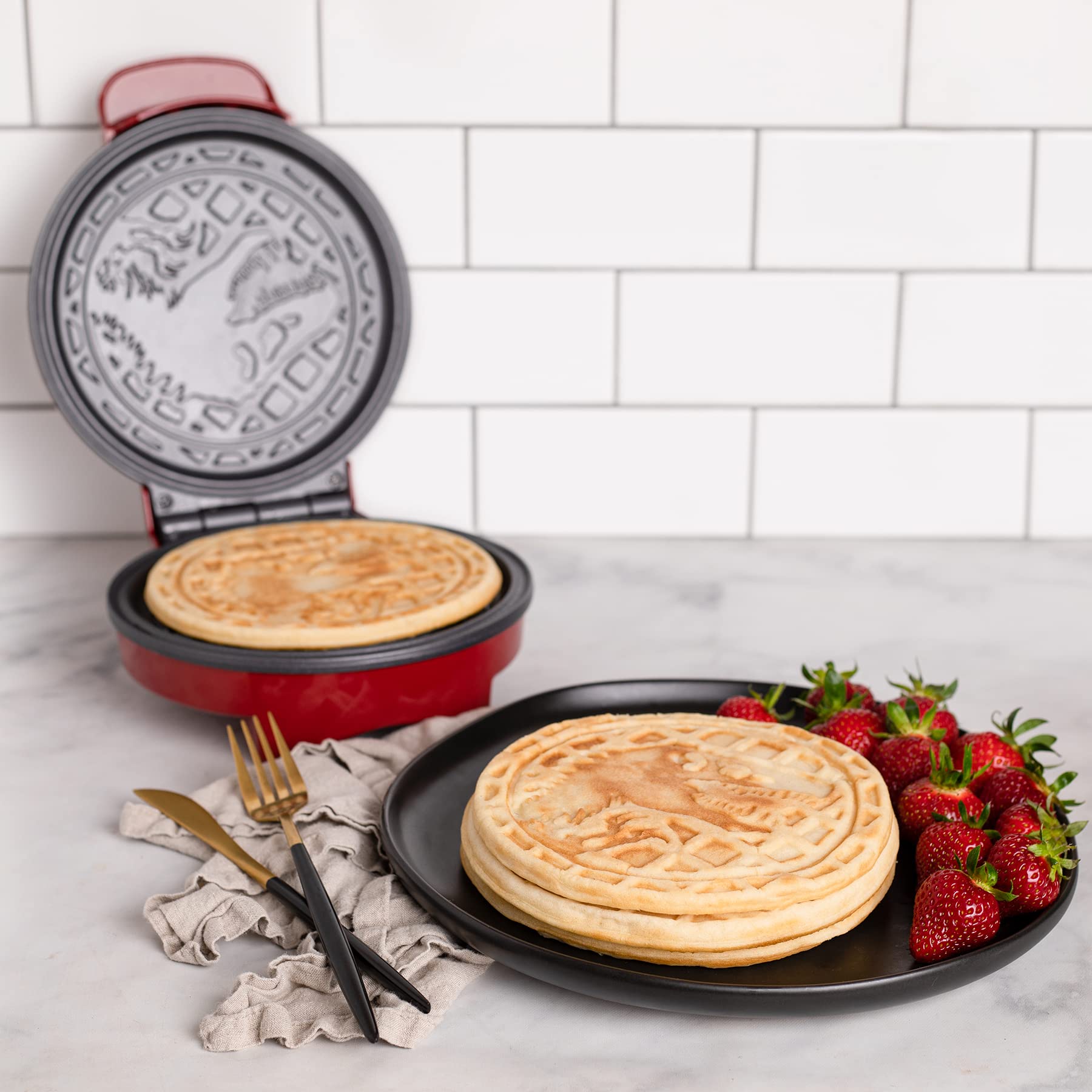 Jurassic Park Waffle Maker - Dinosaur Themed Waffle Iron with T-Rex Design - Perfect for Breakfast, Kids Parties & Jurassic Park Fans