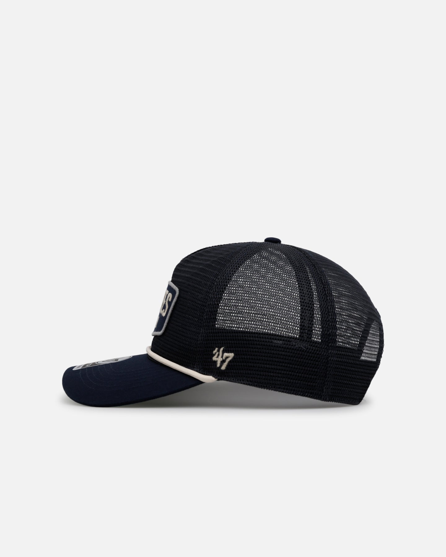 47 Brand New York Yankees Mesh Hitch Trucker Snapback Cap - Navy Blue | Stylish Baseball Hat for Fans, Casual Wear & Outdoor Activities
