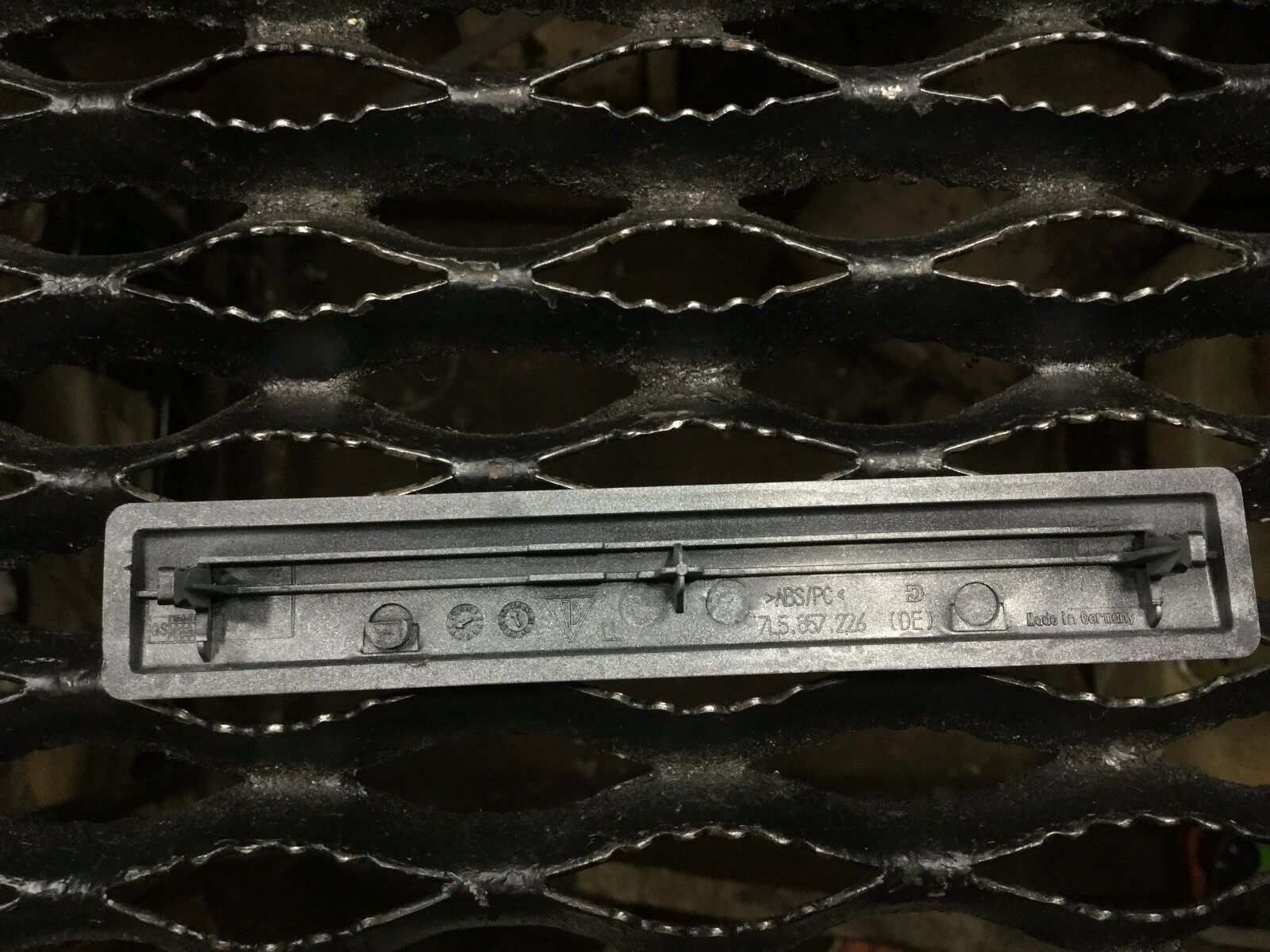 Original Porsche Cayenne 04-06 Silver Dashboard Trim 7L5857226A OEM - Perfect Fit for Interior Upgrade & Restoration