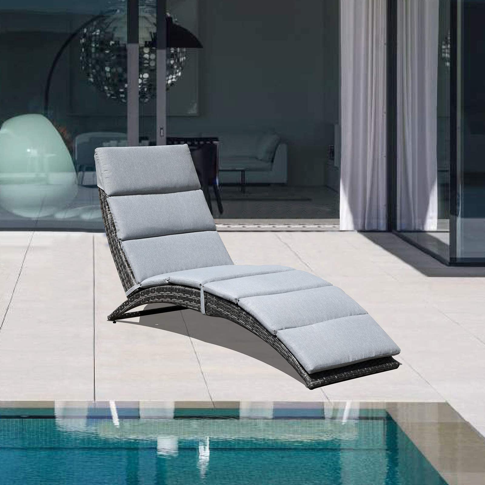 JOIVI Patio Chaise Lounge Chairs - Foldable Outdoor Rattan Recliner with Removable Light Gray Cushion, Waterproof Poolside Sunbathing Chair for Backyard, Garden, Balcony & Beach Relaxation | Perfect for Sunbathing, Lounging & Outdoor Leisure