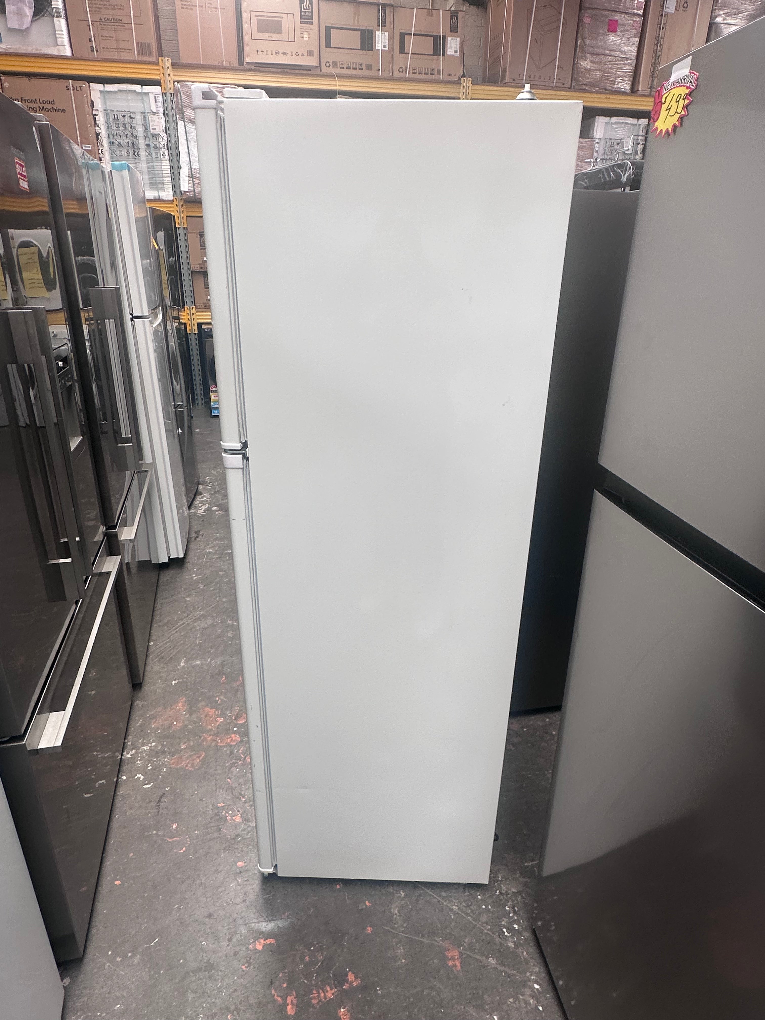 Hisense 269L Top Mount Refrigerator - Energy Efficient, Spacious Freezer, Quiet Operation [Certified Refrigerated] - Perfect for Apartments, Dorms & Small Kitchens