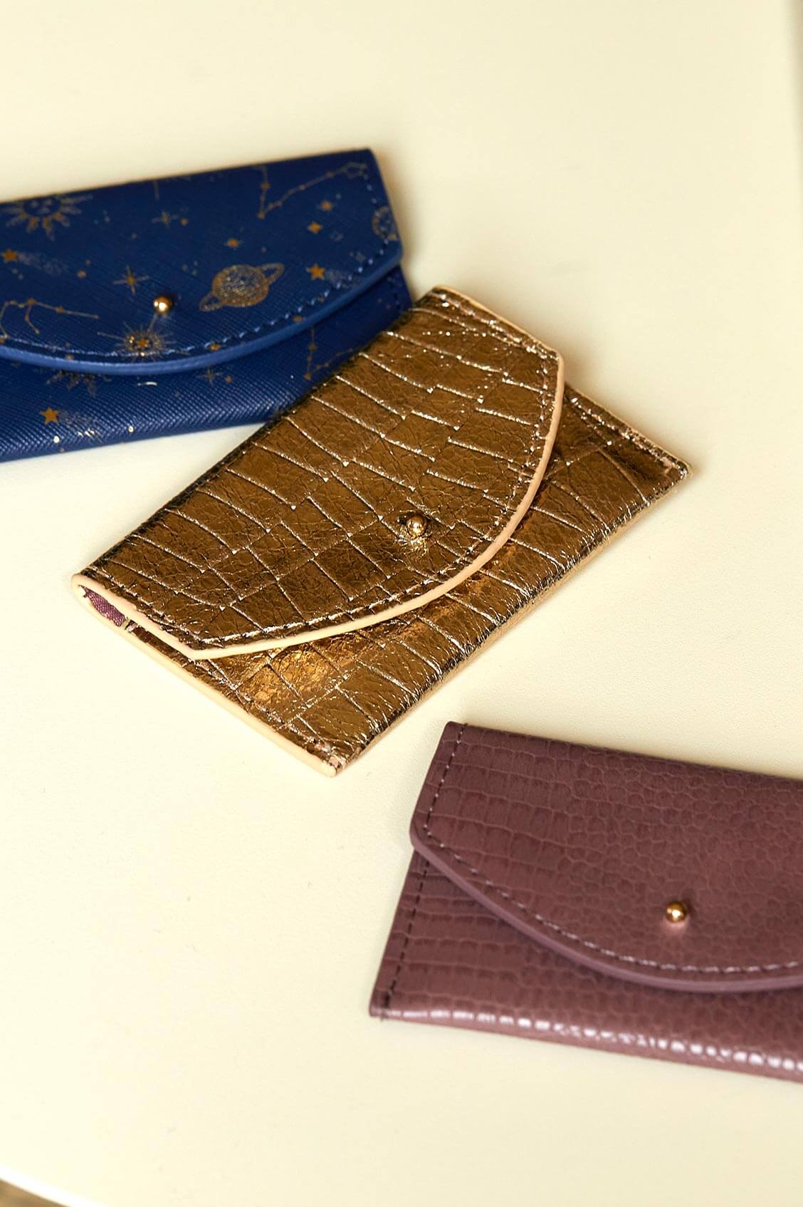 Premium Leather Envelope Card Holder - RFID Blocking Slim Wallet for Men & Women - Perfect for Travel, Business & Everyday Use