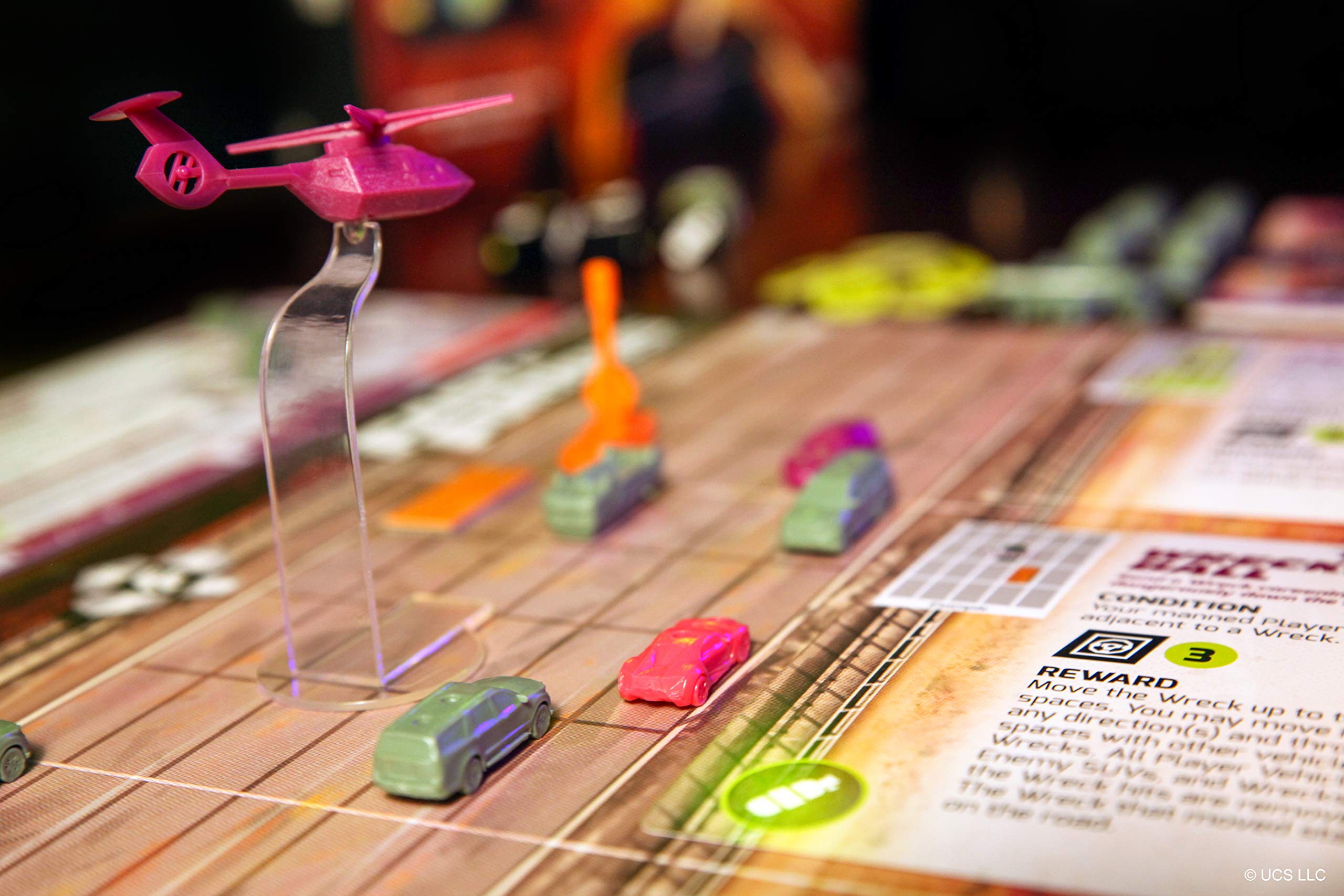 Funko 54802 Signature Games: Fast and Furious Highway Heist Board Game - Family Game Night & Movie-Themed Party Entertainment