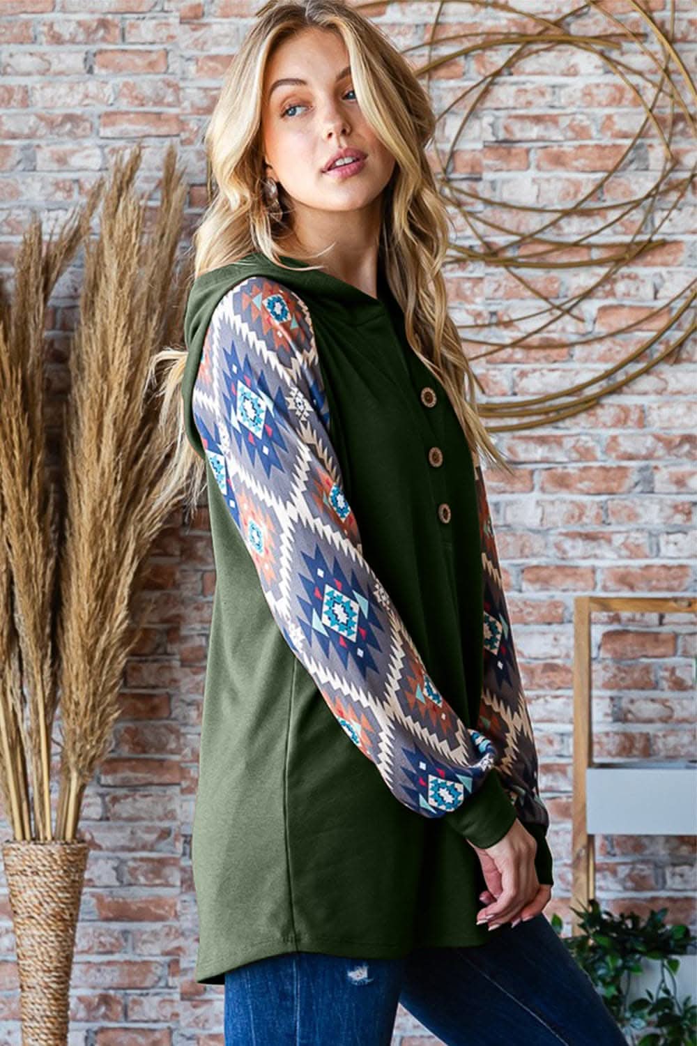 Stylish Printed Half-Zip Hoodie for Women & Men - Trendy Pullover for Casual Wear, Gym, and Outdoor Activities
