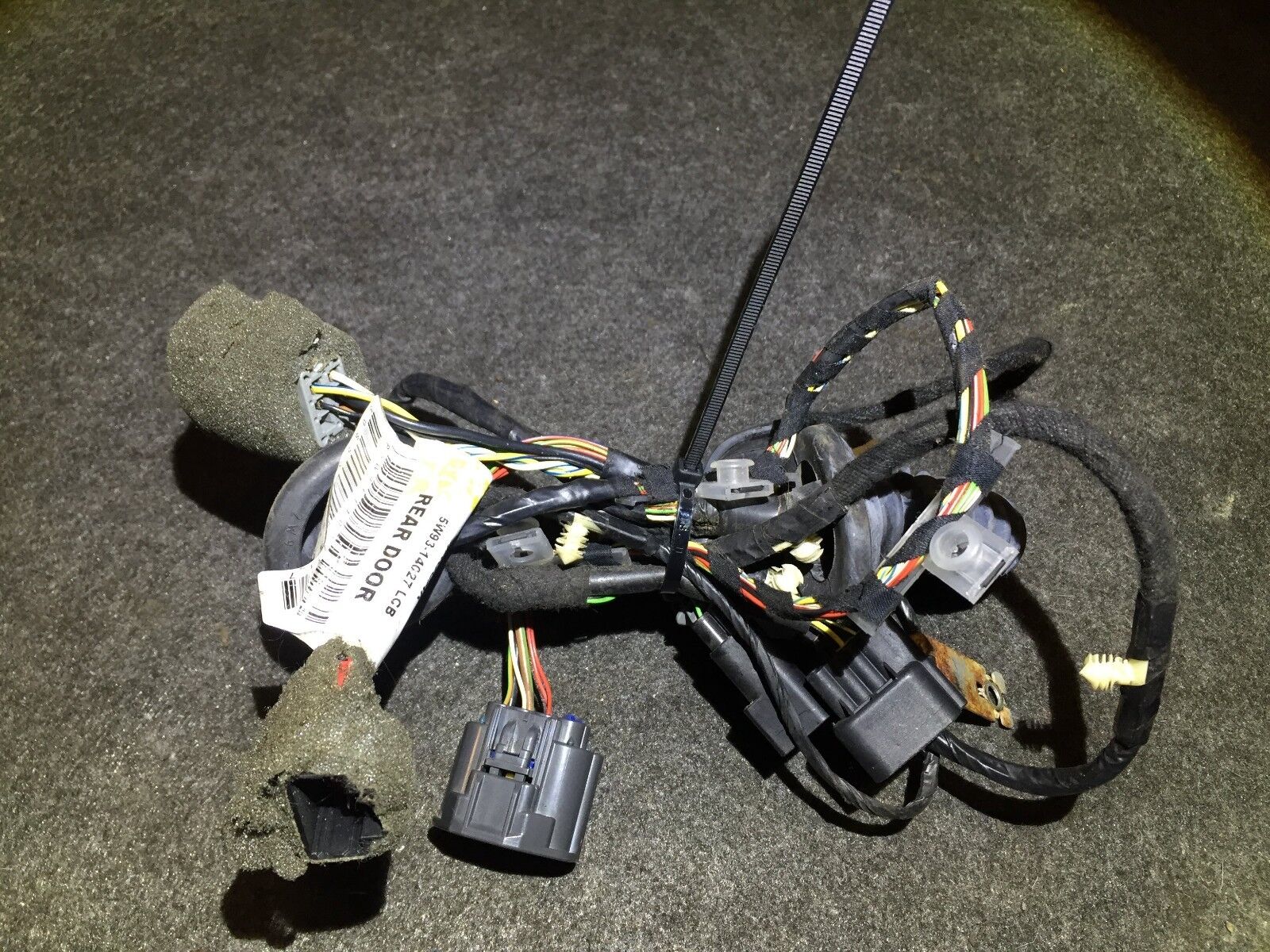 2004-2009 Jaguar XJ8 Rear Left Door Wiring Harness OEM Replacement - Perfect for Electrical Repairs & DIY Upgrades