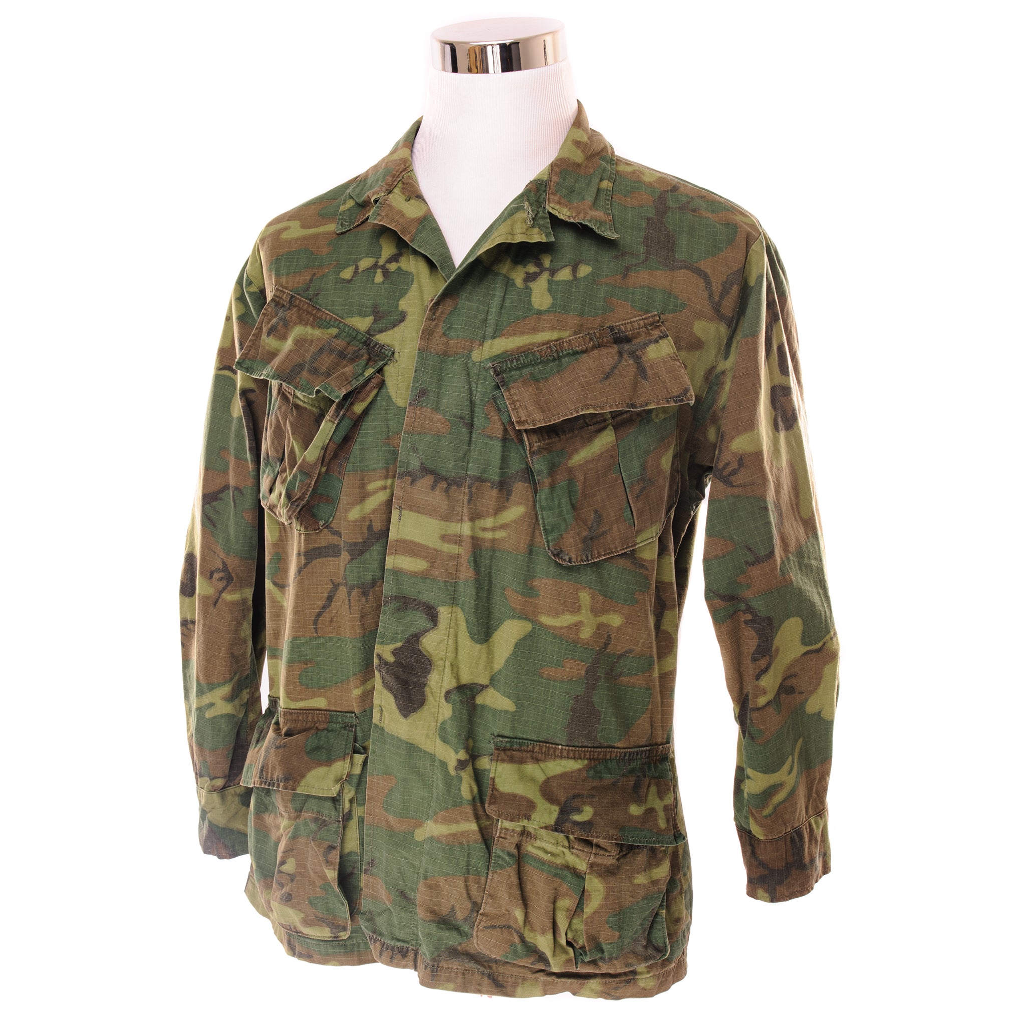 Vintage US Army 5th Pattern ERDL Tropical Combat Jacket - Medium Short Size - Authentic Vietnam War Military Gear for Outdoor Adventures & Historical Reenactments