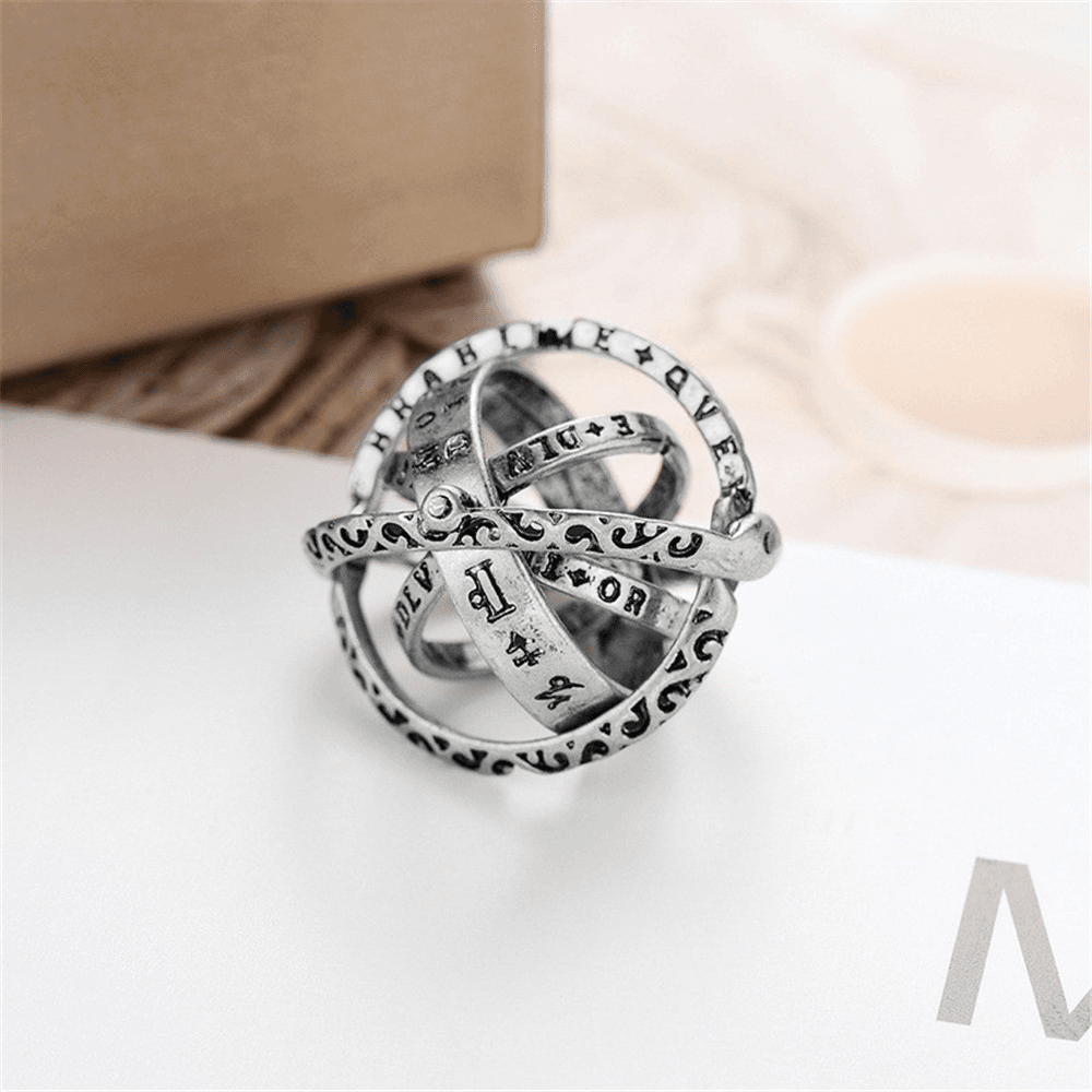 Vintage Astronomical Ring - Antique Celestial Jewelry for Women & Men, Zodiac Sign Necklace, Unique Astronomy Gift for Stargazers, Perfect for Birthdays, Anniversaries & Romantic Occasions