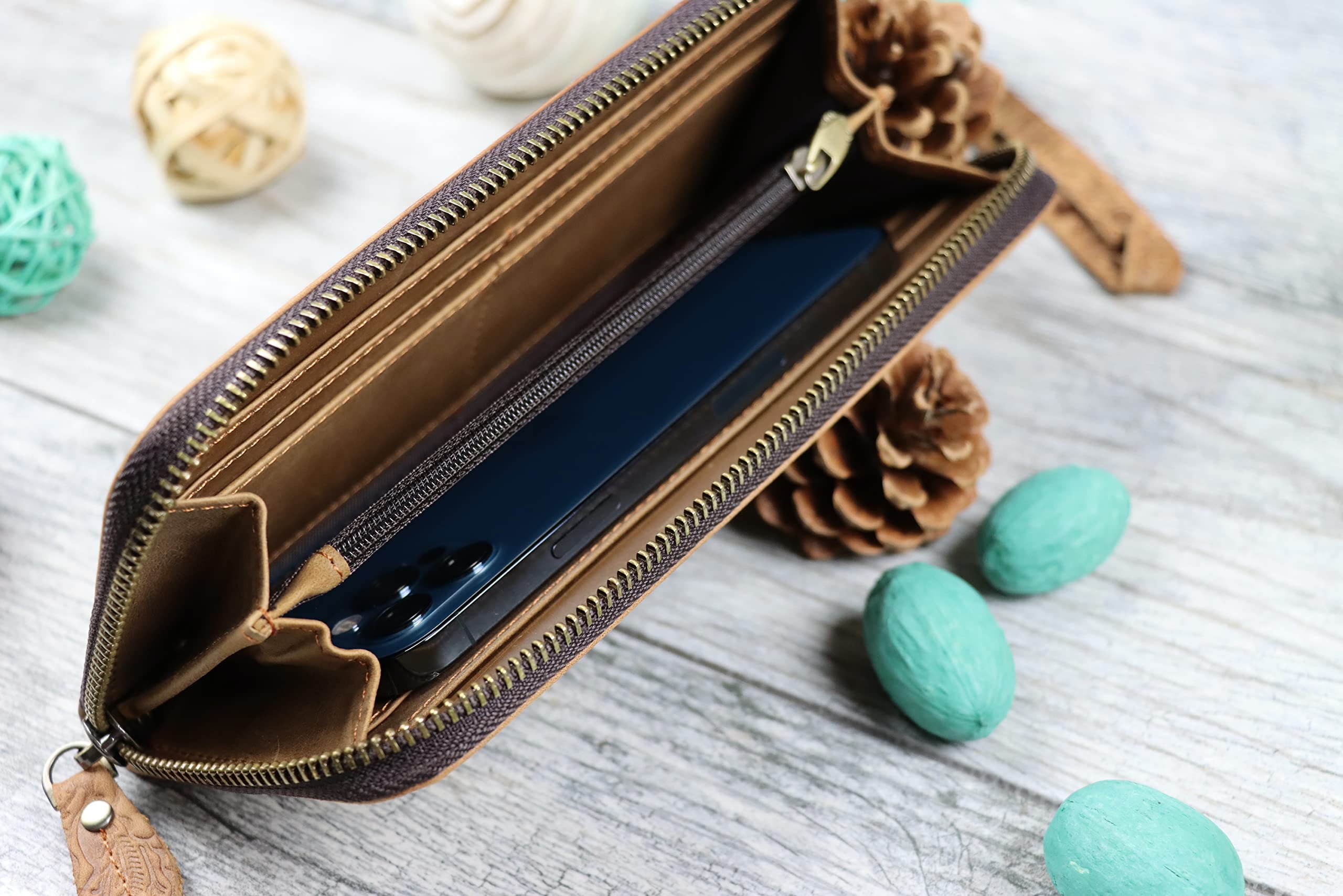 Genuine Leather Wallet for Women - Slim RFID Blocking Card Holder with Zipper Coin Pocket & Checkbook Organizer | Perfect for Everyday Use, Travel, and Gift Giving