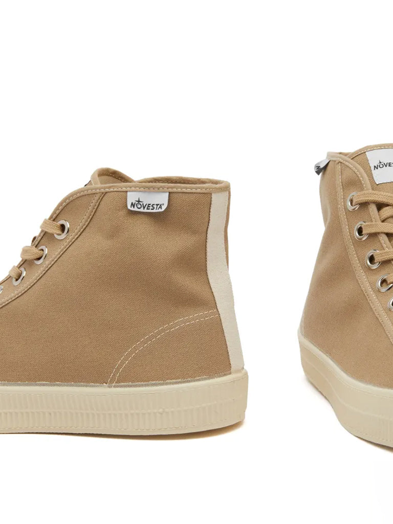 Novesta Star Dribble Contrast High Top Sneakers in Sezam Beige Ecru - Stylish Retro Basketball Shoes for Men & Women | Perfect for Streetwear, Casual Outfits and Vintage Fashion Looks