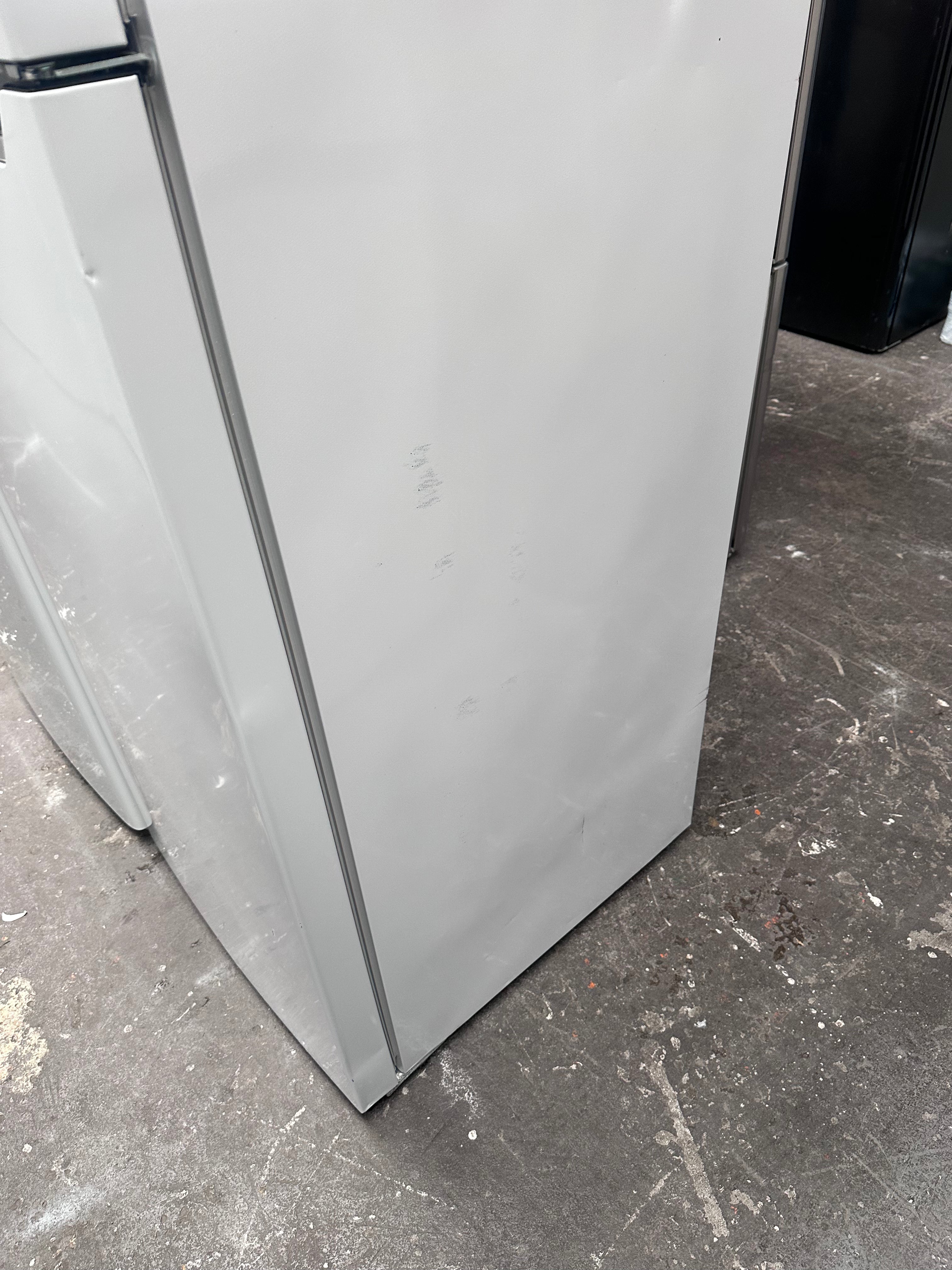 Hisense 350L Top Mount Refrigerator - Energy Efficient, Frost Free [Refurbished] - Perfect for Small Kitchens, Apartments & Dorm Rooms