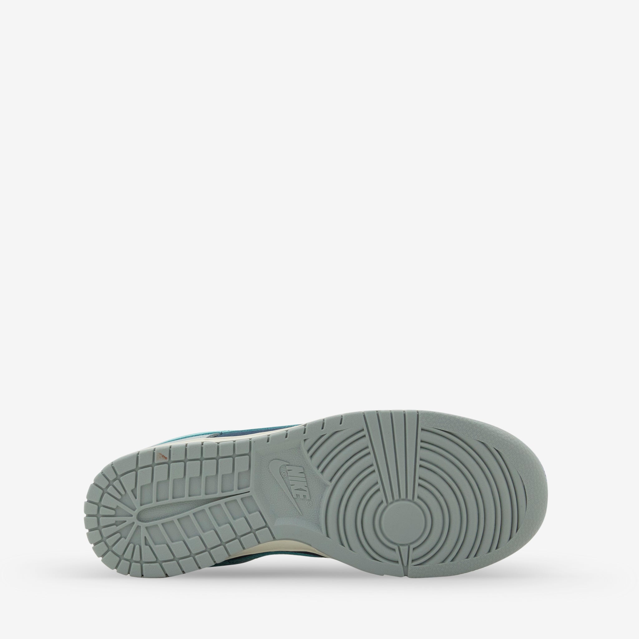 Nike Dunk Low Retro Premium Sneakers - Light Pumice/Green Frost/Dark Obsidian Colorway | Men's Casual Shoes for Streetwear & Everyday Wear