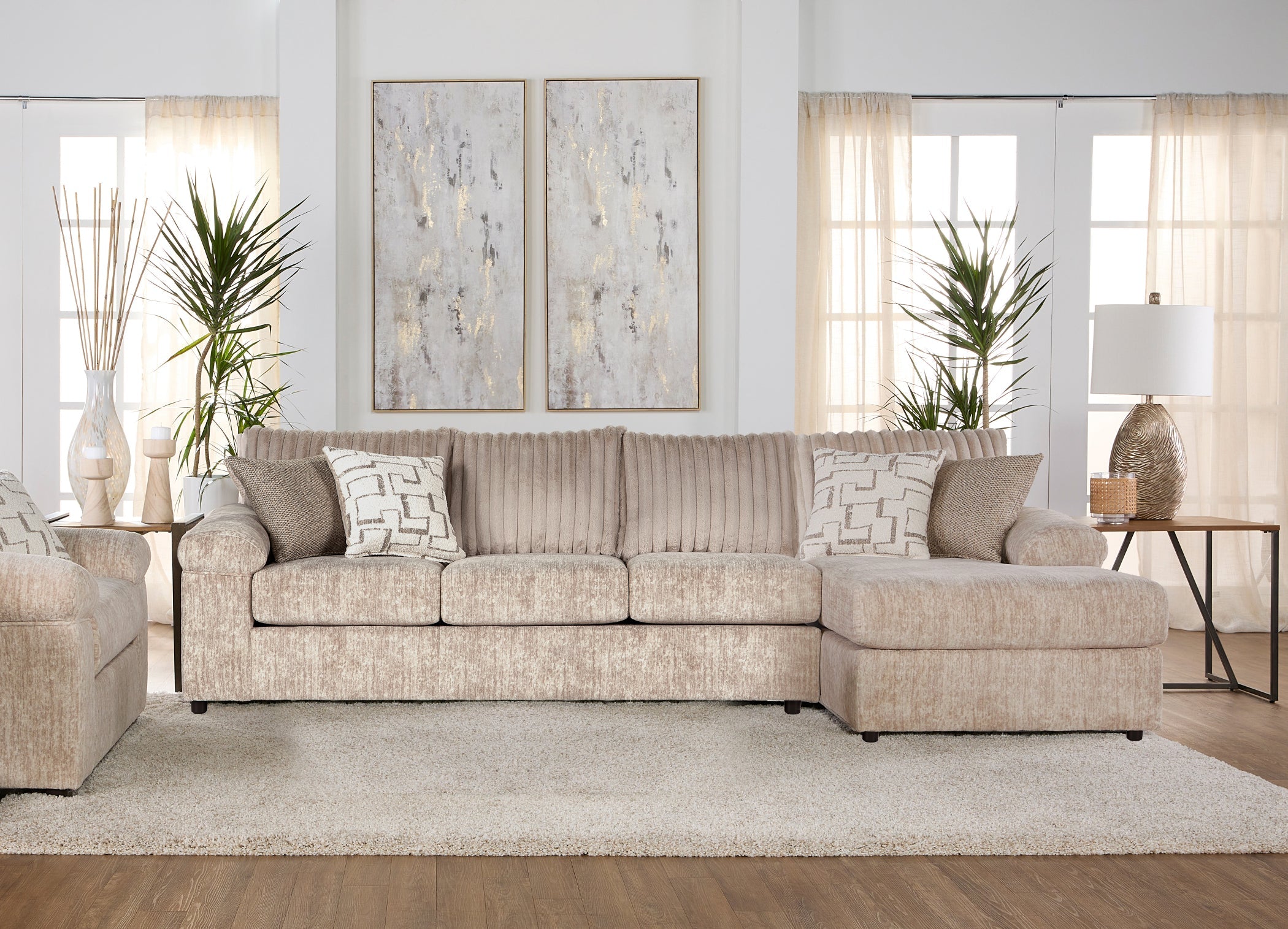 Roundhill Furniture Nason Wide Wale Corduroy Sectional Sofa Chaise - Modern L-Shaped Couch with Chaise Lounge for Living Room, Family Room & Home Theater Comfort