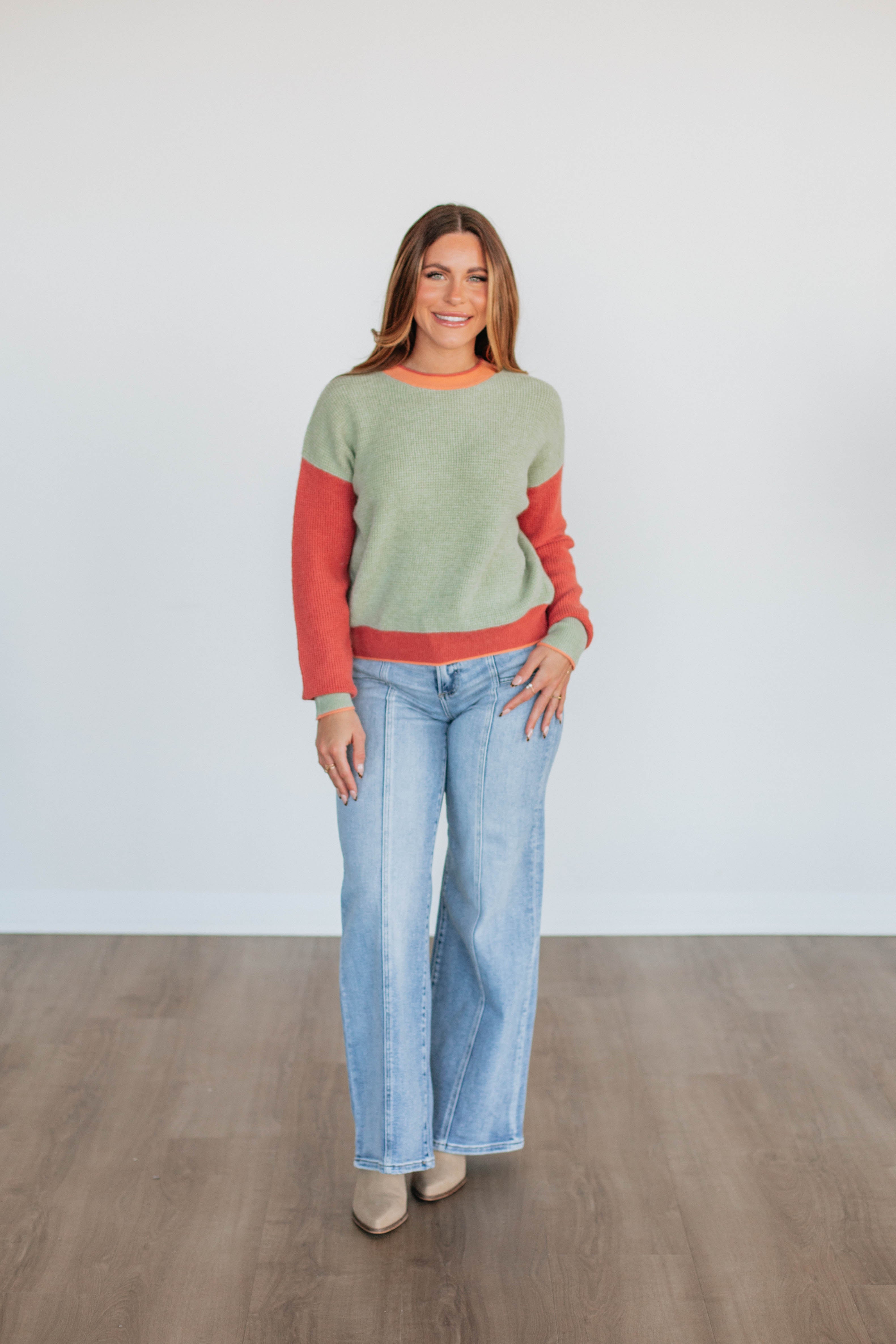Colorblock Knit Sweater for Women - Stylish Thyme Green Pullover for Casual Outings & Cozy Fall Fashion