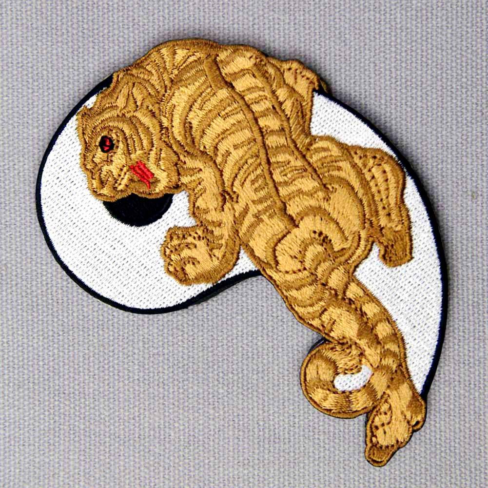Yin Yang Taoism Embroidered Patch - Iron On & Sew On Emblem for Jackets, Bags, Hats - Spiritual & Fashion Accessory for Meditation, Martial Arts & Streetwear