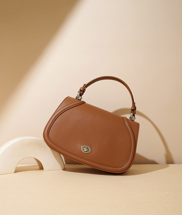 Stylish Women's Casual Designer Saddle Bag - Fashion Crossbody Purse for Everyday Use, Work & Travel | Trendy Handbag for Outfits & Accessories