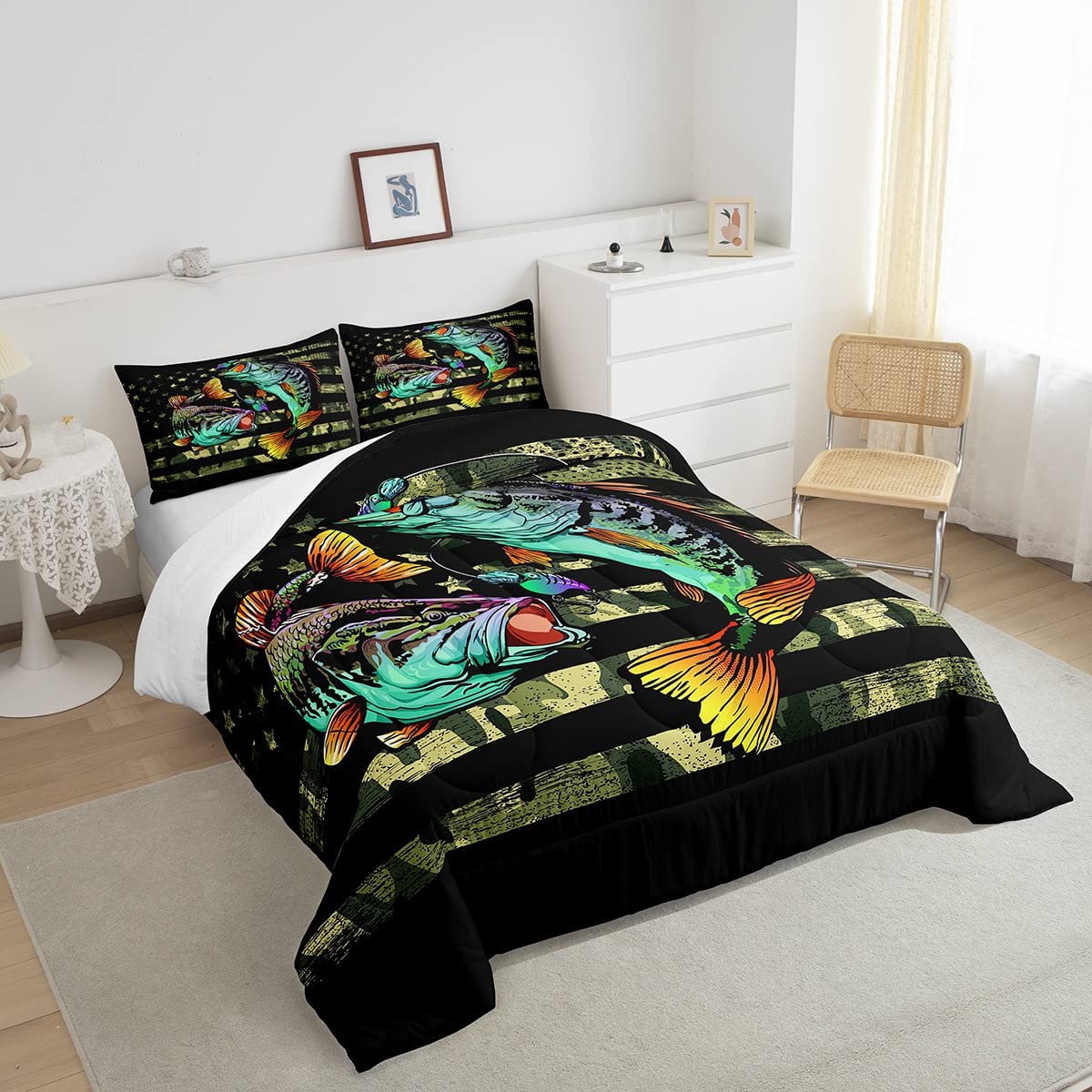 Bass Fish Camouflage Comforter Set - Full Size Pike Fish Camo Bedding for Men, Women & Kids - Green & Black Wild Fishing Theme Quilt Set - Perfect for Bedroom, Farmhouse Decor & Fishing Enthusiast Gifts
