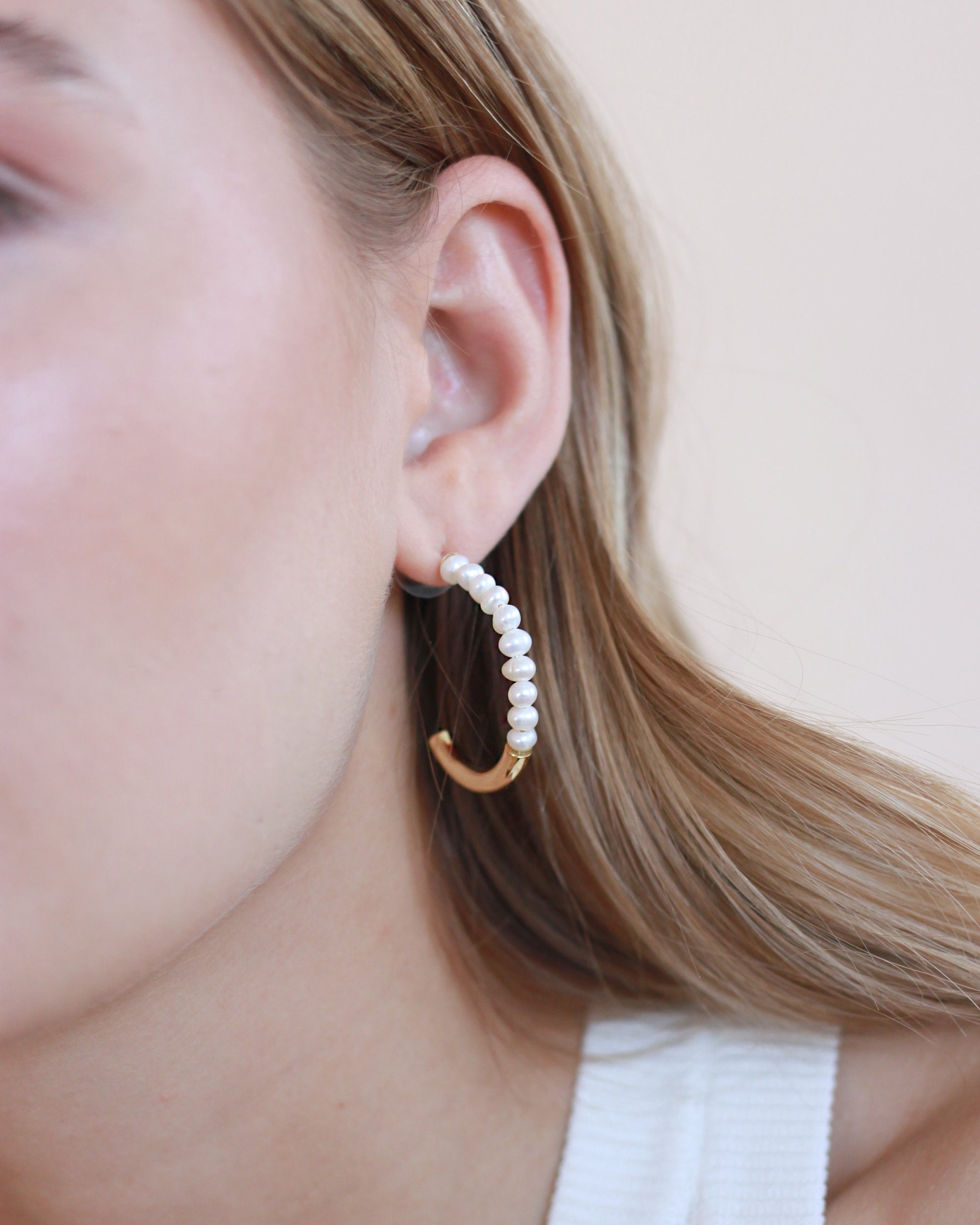 Faye Pearl Hoop Earrings for Women - 14K Gold Plated Dainty Circle Earrings with Freshwater Pearls - Perfect for Wedding, Party & Everyday Wear