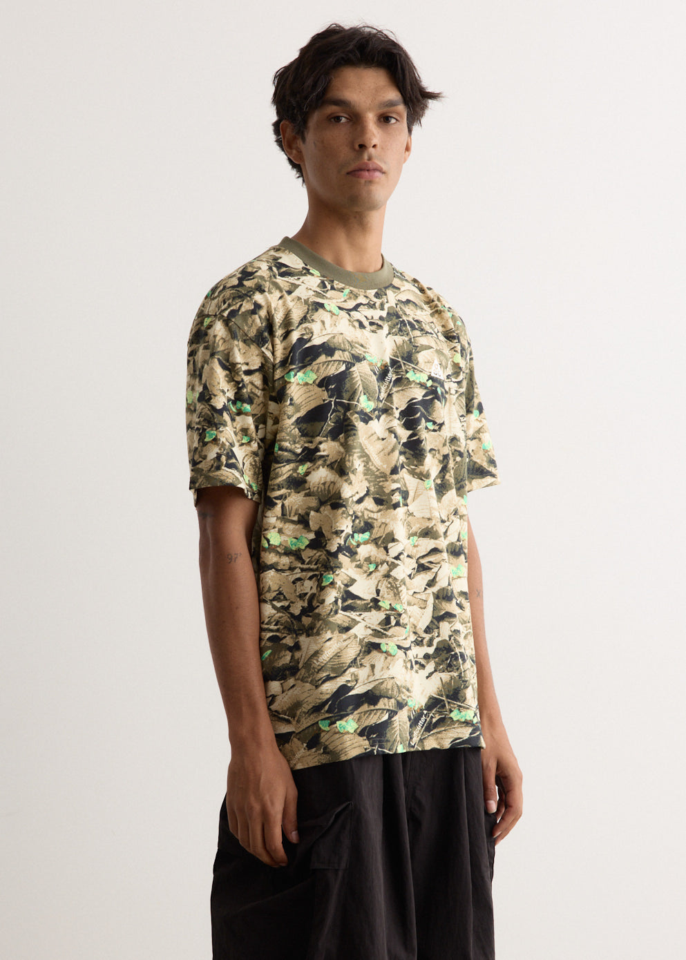 Nike ACG Dri-FIT Leafcutter Performance T-Shirt for Men - Moisture-Wicking Quick-Dry Hiking & Outdoor Activities