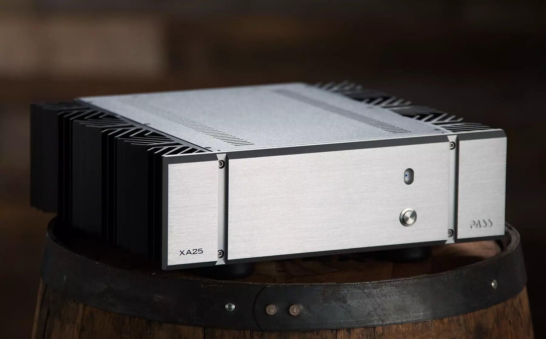Pass Labs XA25 Stereo Power Amplifier - High-End Audio Equipment for Home Theater & Music Listening | Perfect for Audiophiles & Hi-Fi Systems