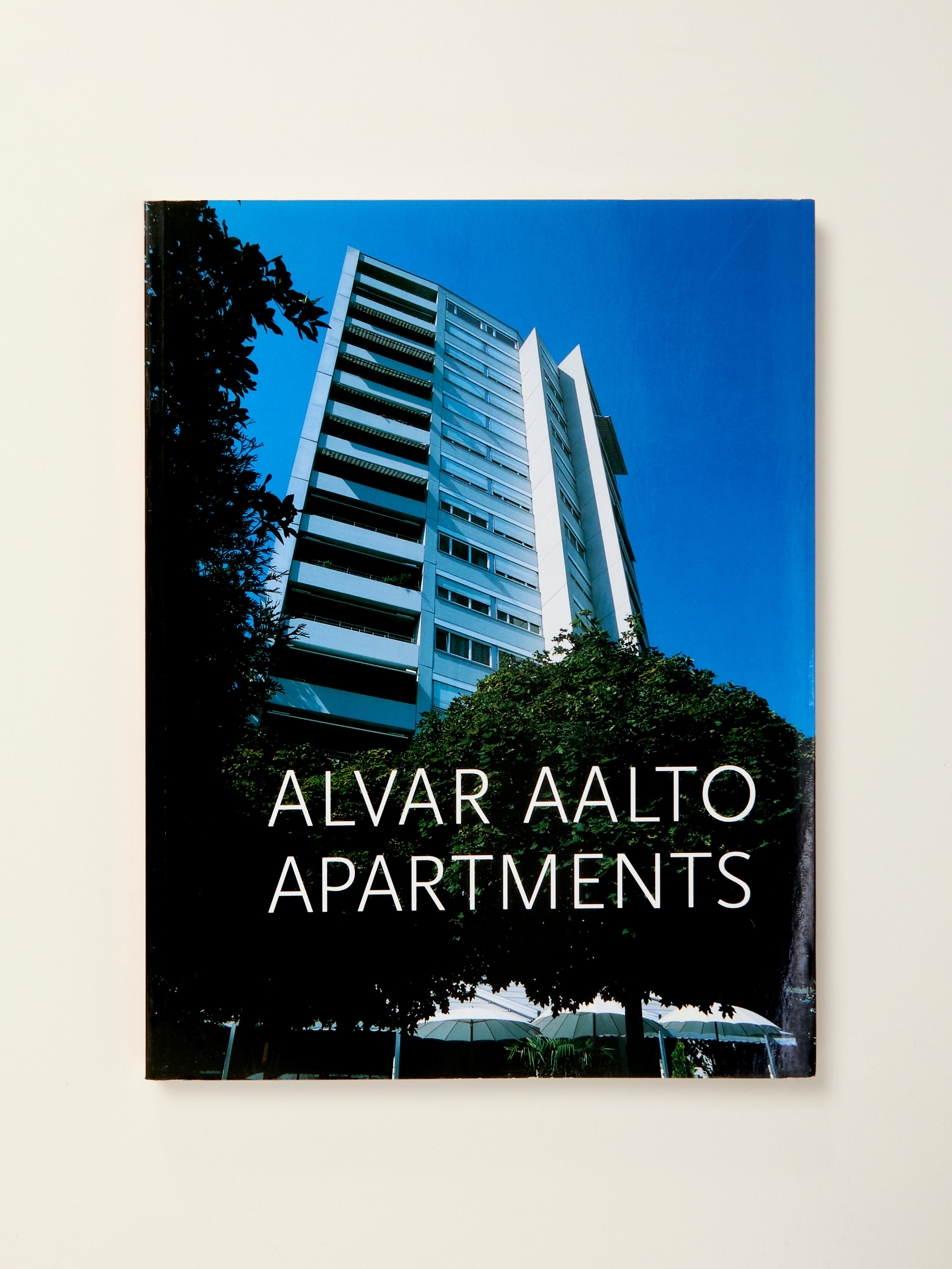 Alvar Aalto Inspired Modern Apartments - Scandinavian Minimalist Furniture for Living Room & Bedroom