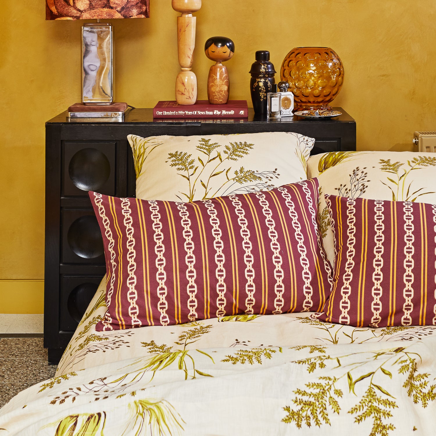 Premium 100% Cotton Pillowcase Set - Soft & Breathable Bedding for a Comfortable Sleep - Mahogany Color - Ideal for Home, Hotel, and Travel Use