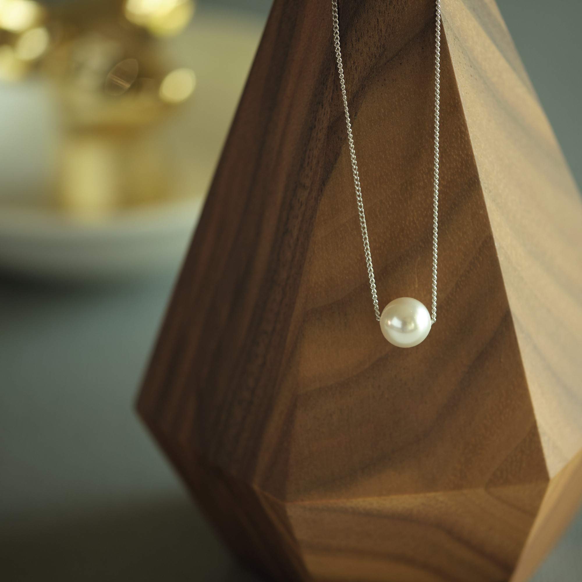 Grace of Pearl Necklace - Elegant Mother's Day Gift for Stepmom, Bonus Mom & Stepmother | Sentimental Jewelry Present for Special Occasions | Perfect for Birthdays, Anniversaries & Family Celebrations