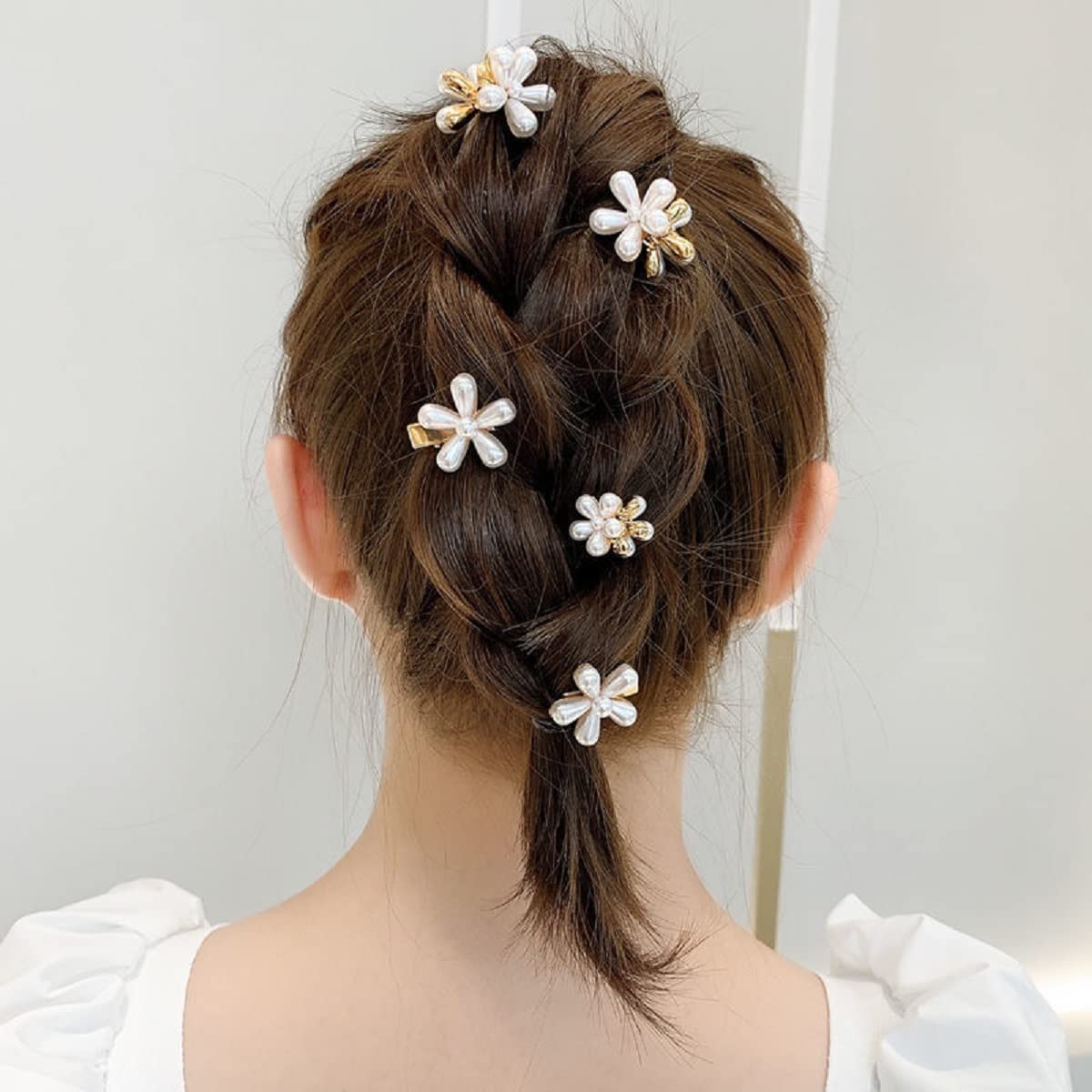 SUNBIRD 4 PCS Mini Pearl Hair Claws for Women - Small Flower Hair Clips Set, Gold Crab Hair Accessories for Girls, Wedding Headwear - Perfect for Bridal, Prom, Party & Everyday Hairstyles