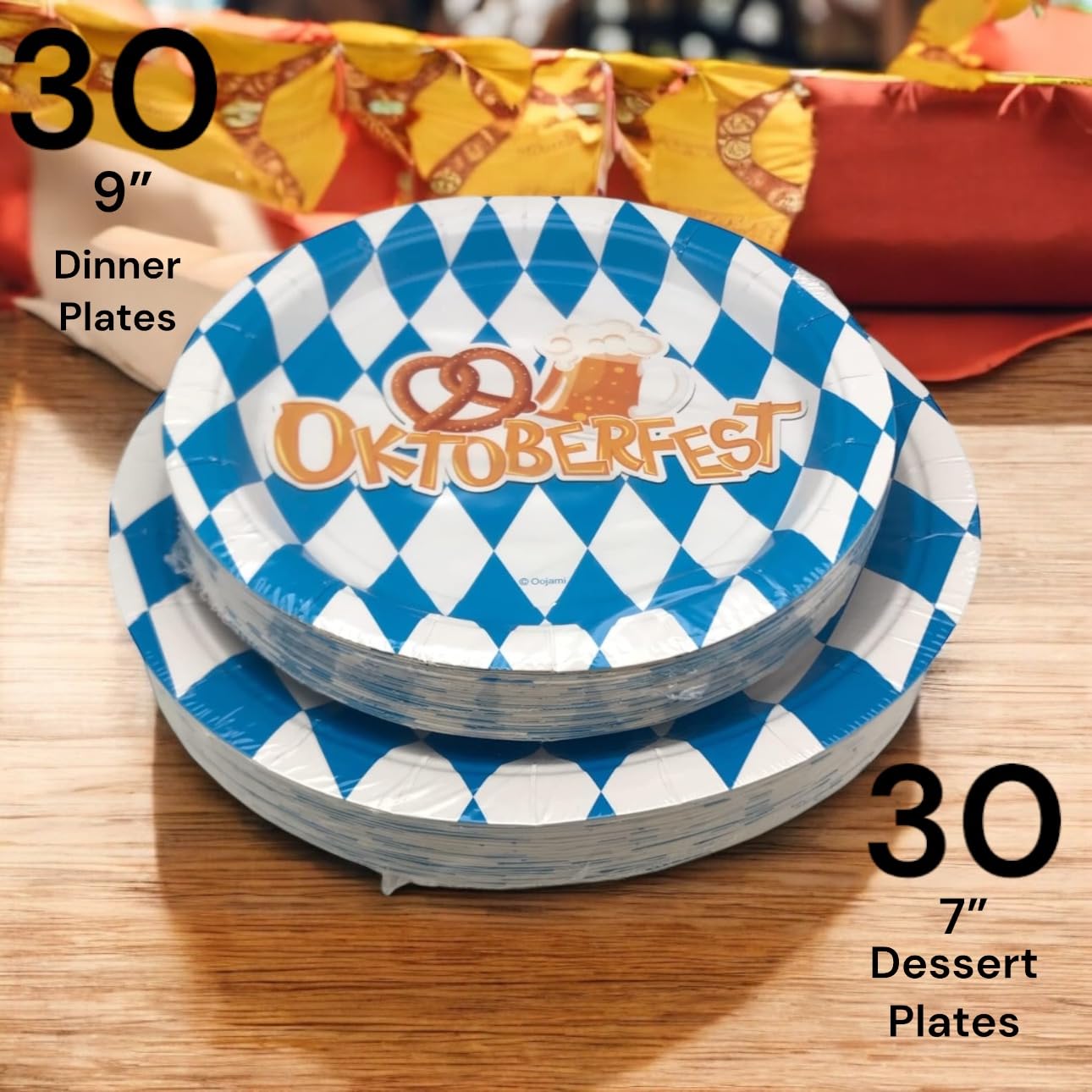 Bavarian Oktoberfest Party Supplies Set for 30 Guests - 9