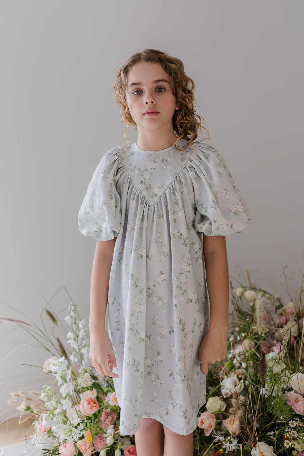 Steph by Petit Amalie Cream Bud Chambray Dress - Floral Print Summer Dress for Women, Perfect for Beach Vacations & Garden Parties
