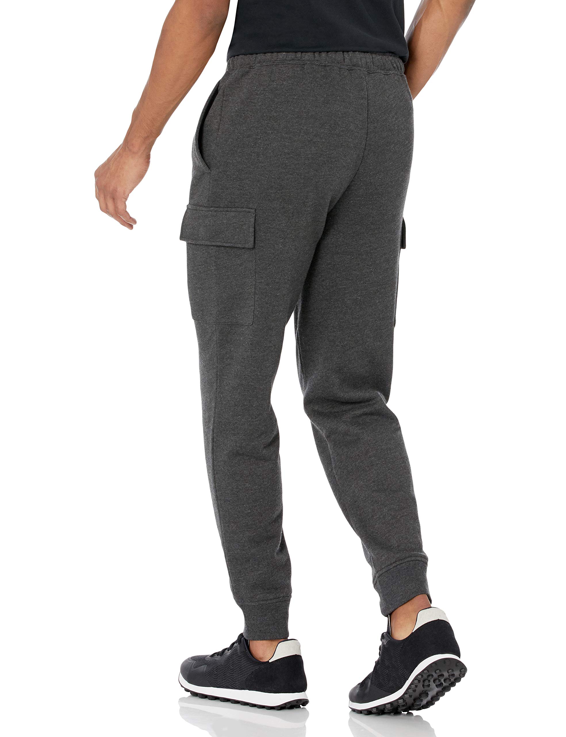 Amazon Essentials Men's Fleece Cargo Sweatpants - Comfortable Jogger Pants with Multiple Pockets for Casual Wear, Workout & Lounge