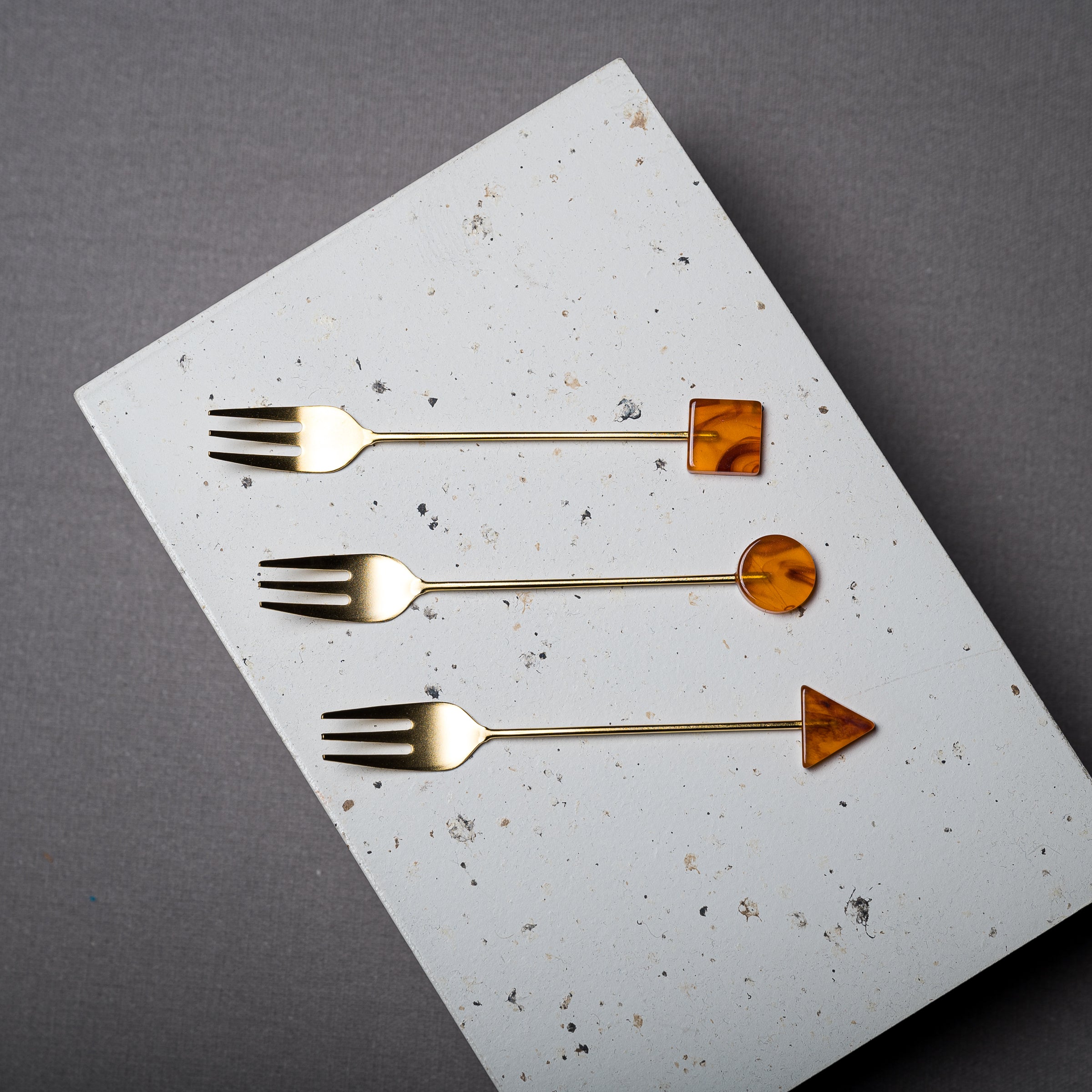 Premium Tsubamesanjo Matte Gold Cake Fork Set with Acrylic Display Block - 8-Piece Elegant Dessert Forks for Wedding, Party & Tea Time