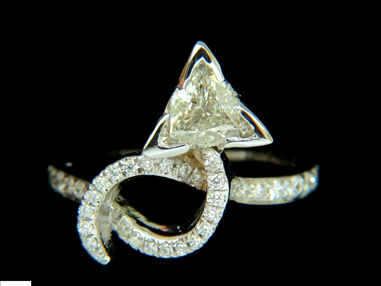 1.56CT Triilliant Diamond Crossover Ring in 14KT White Gold - Elegant Modern Jewelry for Weddings, Anniversaries & Special Occasions