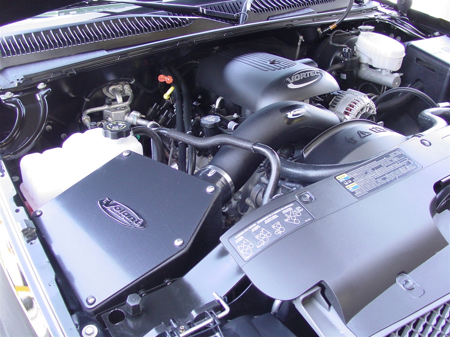 Volant 15160 High Performance Cold Air Intake System - Improves Engine Power & Fuel Efficiency - Perfect for Off-Roading & Daily Driving