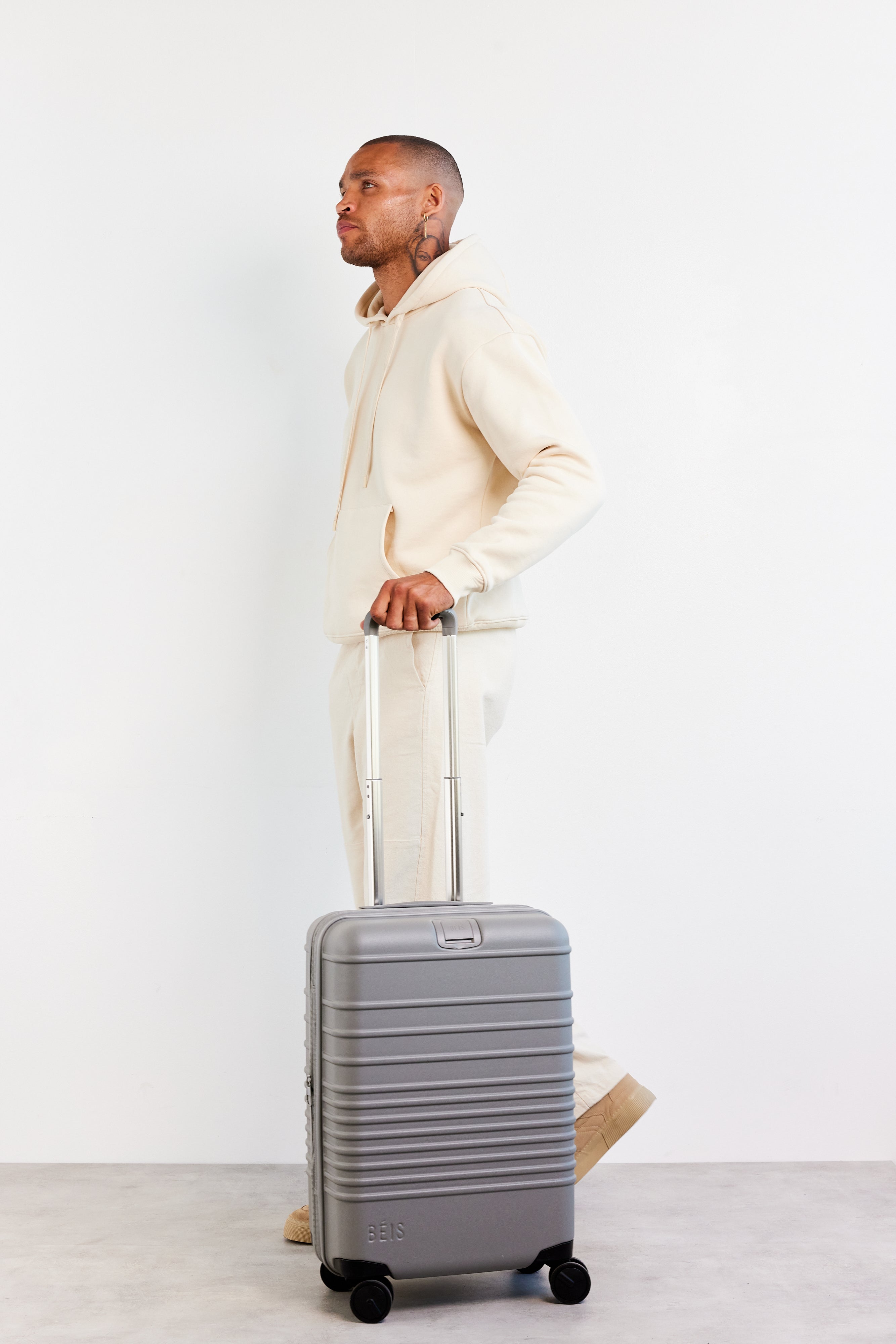 Grey Carry On Roller Luggage - Lightweight & Durable Suitcase for Air Travel, Business Trips & Weekend Getaways