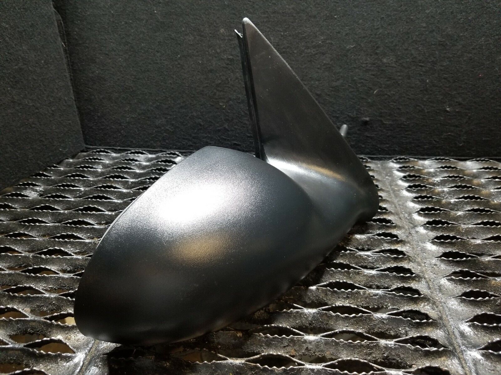 2002 Chrysler PT Cruiser Passenger Right Side Door Mirror OEM #118 - Replacement for Broken or Damaged Mirrors, Easy Installation for DIY Car Repair