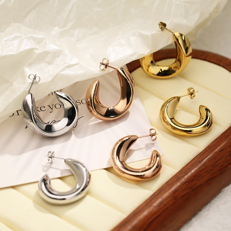 18K Gold Plated Chic C Hoop Earrings for Women - Trendy Minimalist Jewelry Gift | JDE949 | Perfect for Date Night, Office Wear & Special Occasions