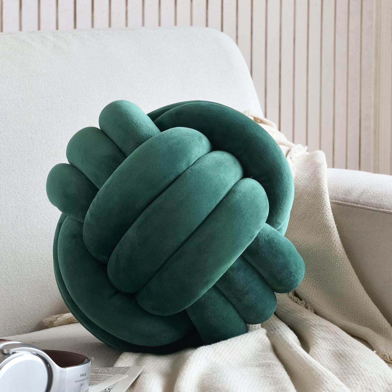 ZANYB Soft Knotted Ball Throw Pillow - Plush Round Knot Cushion for Bedroom & Living Room Decor - Handmade Green Decorative Pillow (9.8x9.8 Inch) - Perfect for Sofa, Chair, Nursery & Cozy Home Accents