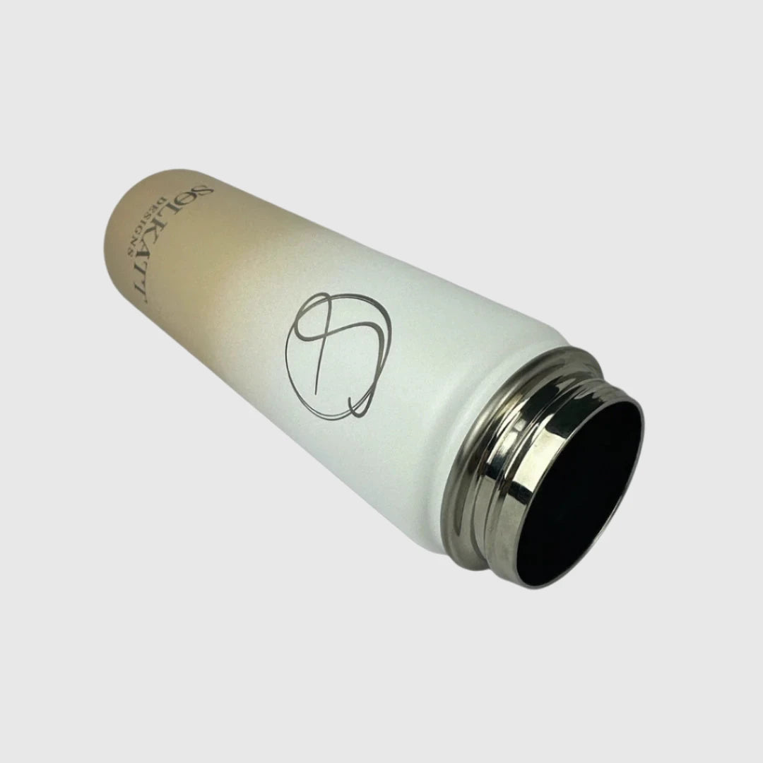 Pastel Beige Insulated Stainless Steel Water Bottle 650ml (22oz) - Keeps Drinks Hot/Cold for 24 Hours - Perfect for School, Gym, Hiking & Outdoor Activities