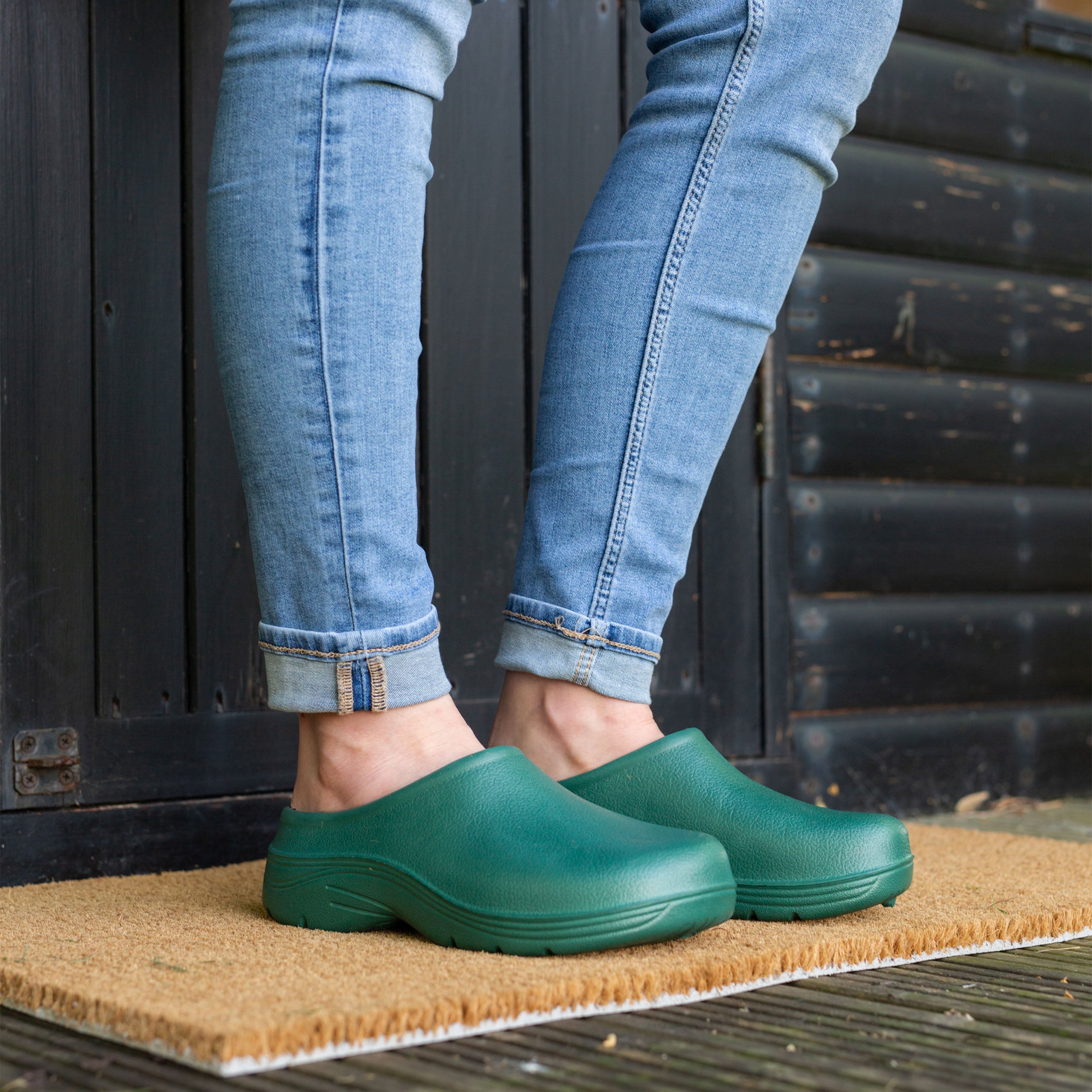 Women's Lorton Garden & Work Clogs - Comfortable Slip-Resistant Shoes for Gardening, Farming & Outdoor Work - Perfect for Yard Work, Landscaping & Wet Conditions