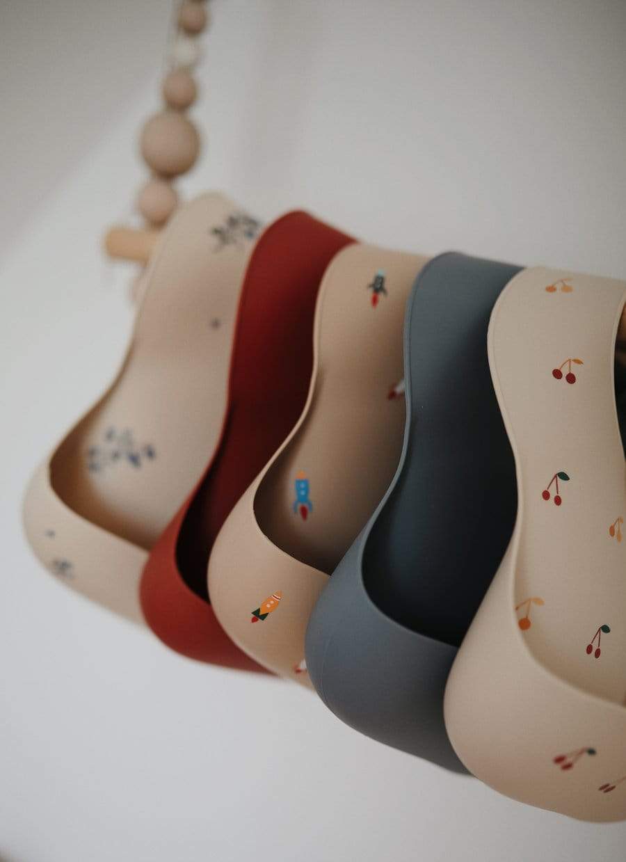 Mushie Silicone Baby Bib - Soft, Durable & Easy Clean Feeding Bib for Infants & Toddlers - Perfect for Mealtime, Snacks & Messy Play