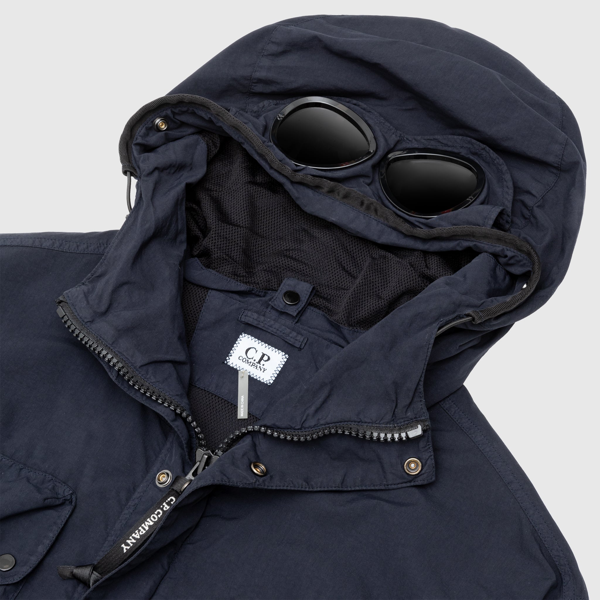FLAT NYLON GOGGLE JACKET - Waterproof Windbreaker for Outdoor Sports & Motorcycle Riding - Perfect for Cycling, Running, and Winter Activities