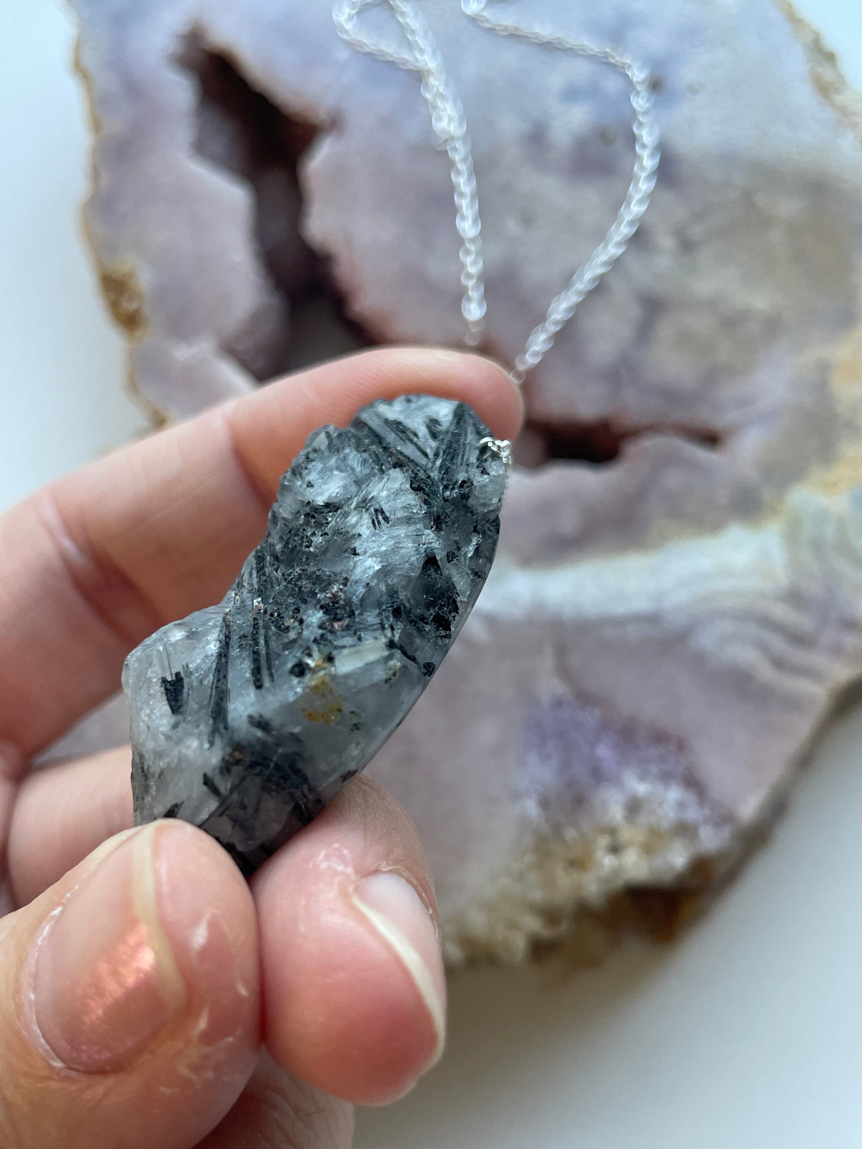 Natural Black Tourmaline Necklace for Women - Chunky Gemstone Pendant for Protection & Healing - Perfect for Spiritual Healing, Energy Cleansing & Fashion Jewelry