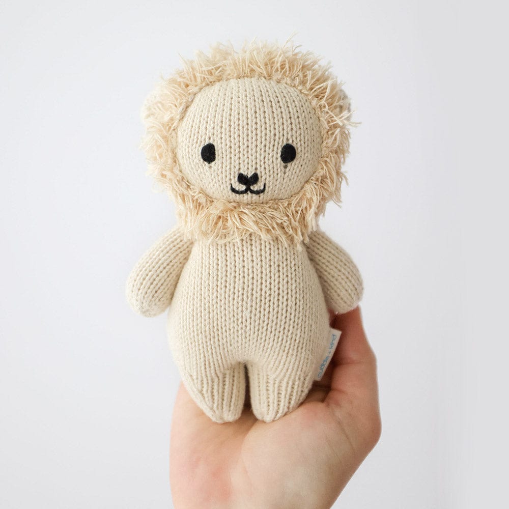 Cuddle+Kind Organic Cotton Hand-Knit Baby Lion Plush Toy - Soft & Safe Stuffed Animal for Newborns, Toddlers & Kids | Perfect for Nursery Decor, Baby Shower Gifts & Cuddling