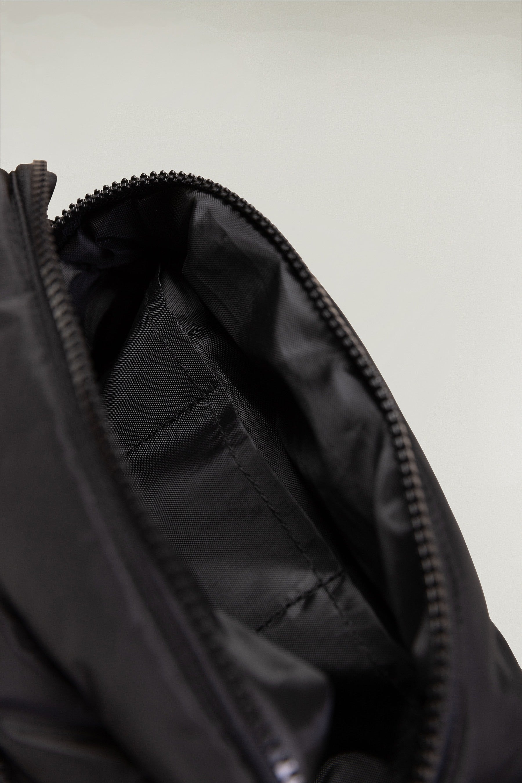 Daylight Bag 452295 - Stylish & Durable Crossbody Purse for Women | Perfect for Work, Travel & Everyday Use