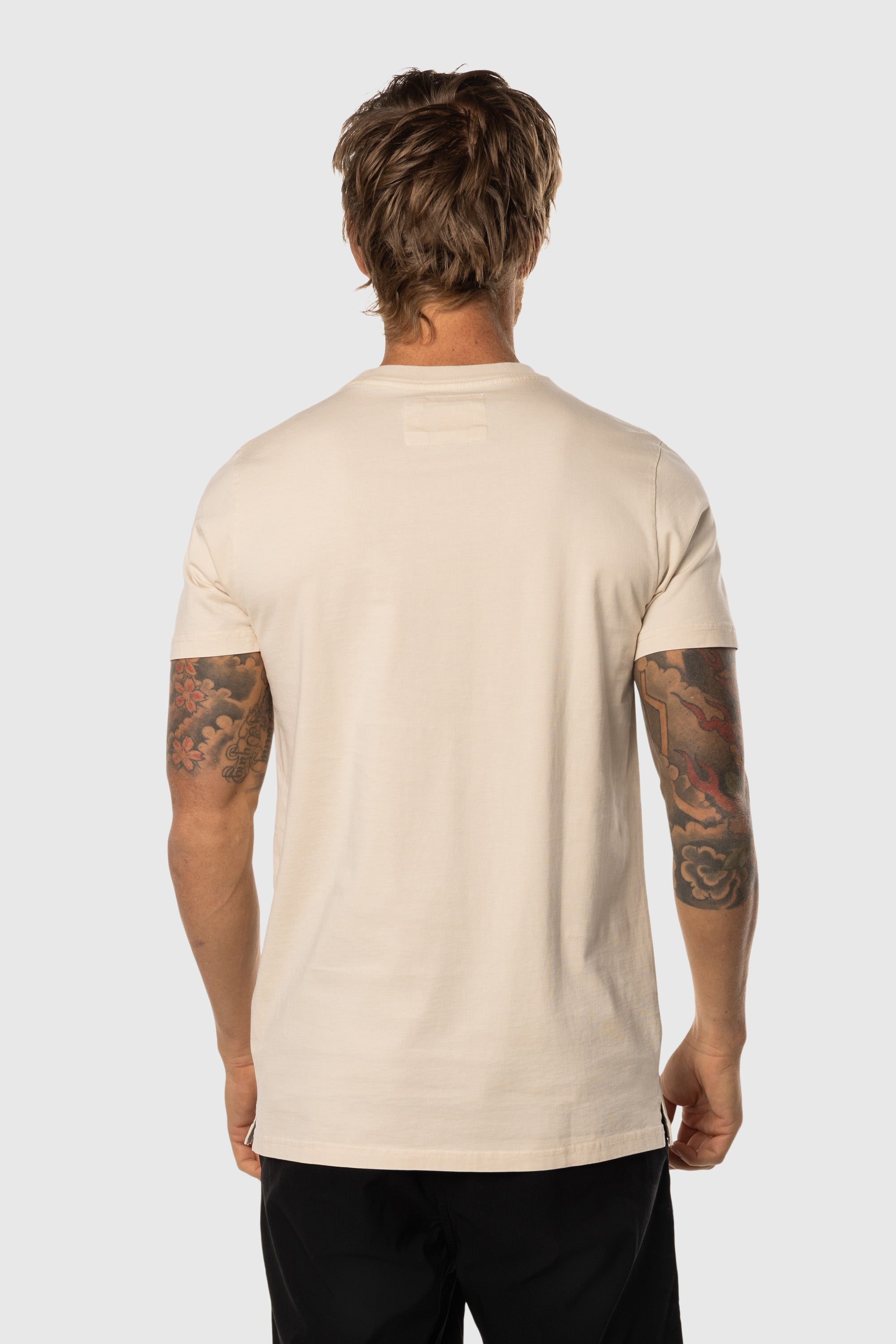 Vintage Black Logo Palm Print T-Shirt - Soft Cotton Tee for Men & Women - Casual Streetwear for Everyday Wear