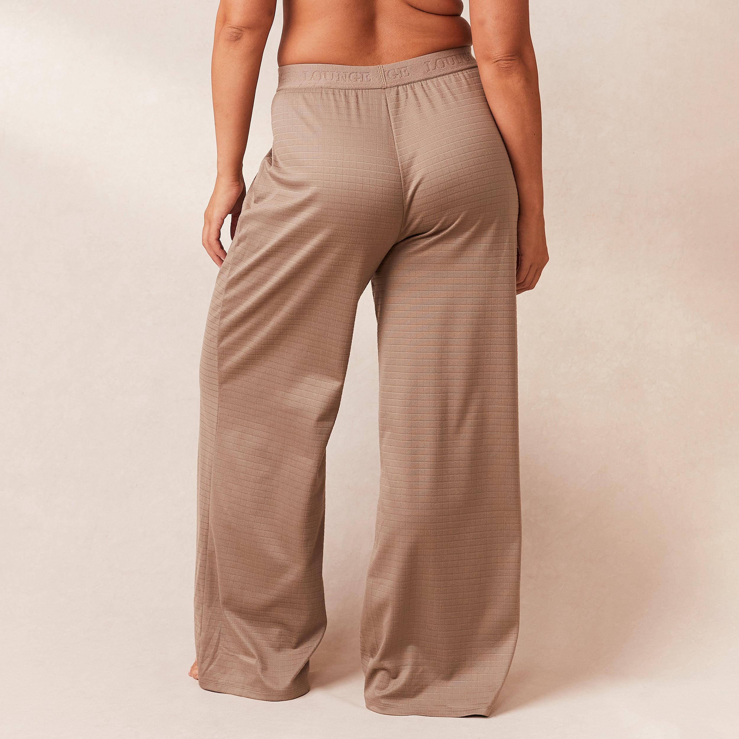 Cozy Classic Fleece Oversized Pajama Pants for Women - Soft & Warm Winter Sleepwear - Fawn Brown Loungewear for Relaxing at Home