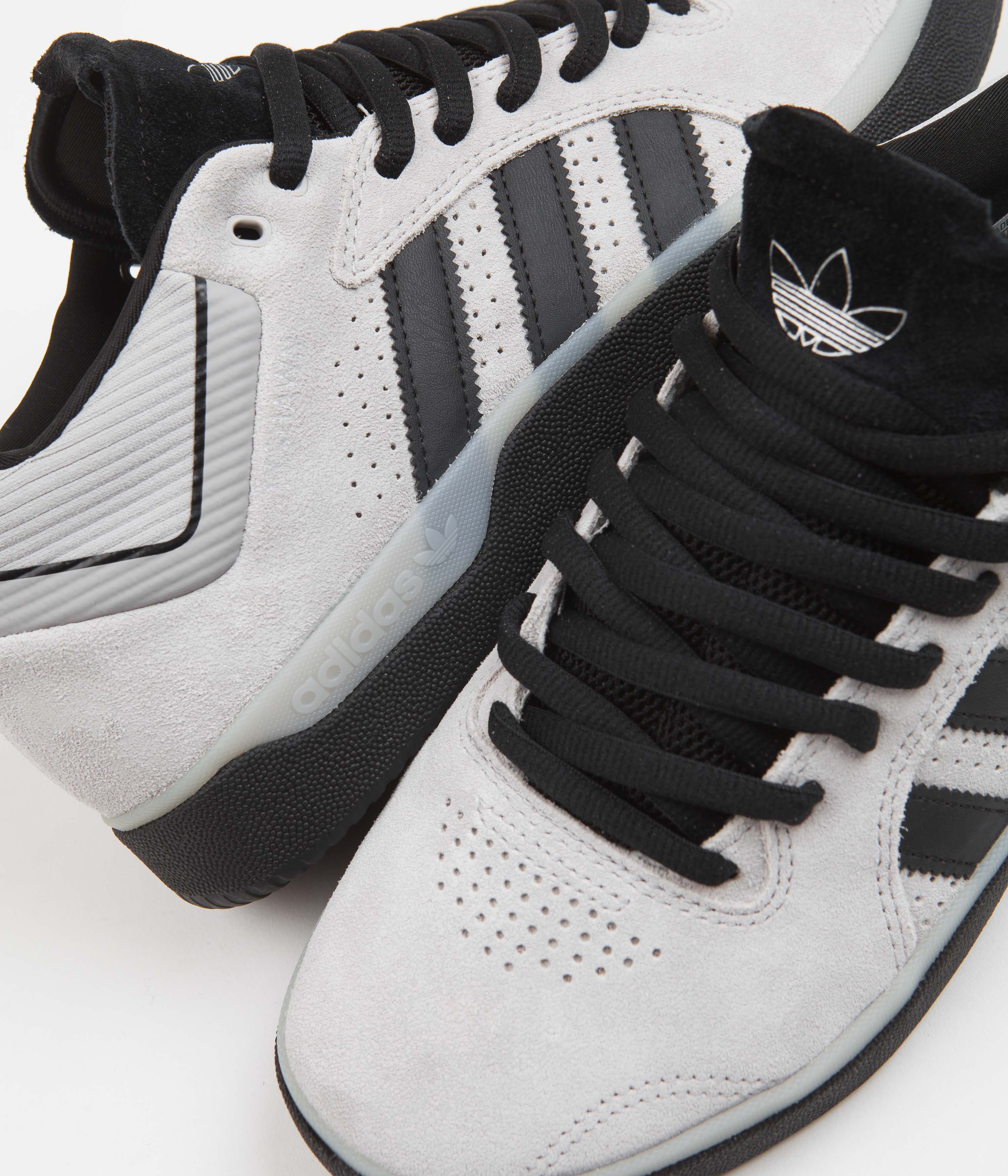 Adidas Tyshawn Men's Running Shoes - Grey Two/Core Black/Silver Metallic - Lightweight Athletic Sneakers for Jogging, Gym & Casual Wear