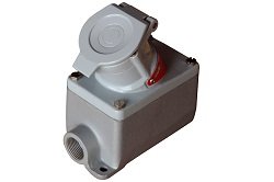 Larson Electronics 1111OP87KGS Explosion Proof Outlet - 20 Amp, 125VAC, 3/4 Inch Feed Thru - Heavy Duty Industrial Electrical Outlet for Hazardous Locations - Perfect for Oil Rigs, Chemical Plants & Manufacturing Facilities